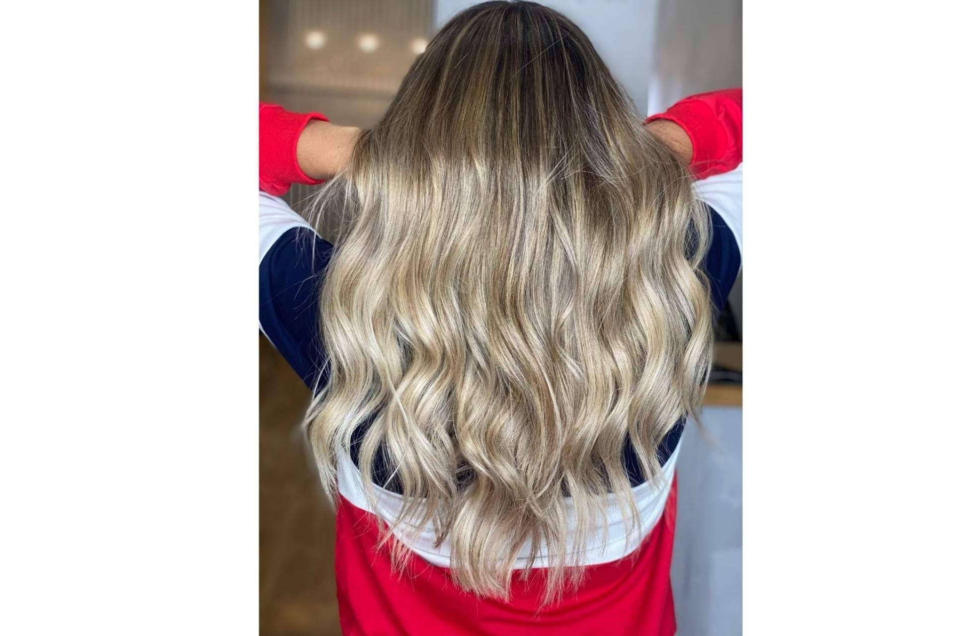 Rubios perfectos llenos de naturalidad en tendencia gracias al DIM Salón