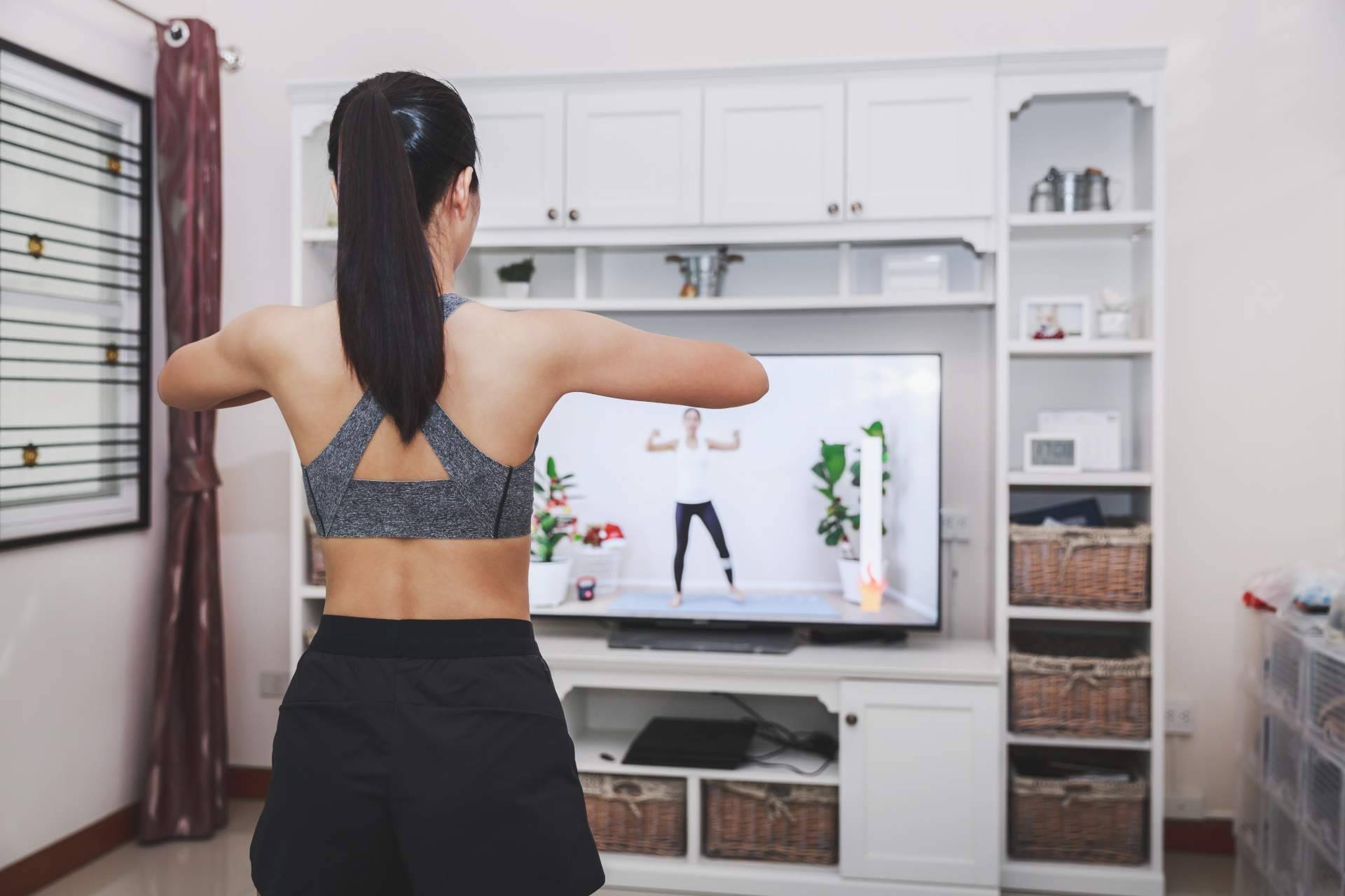 ¿Se puede adelgazar bailando en casa?