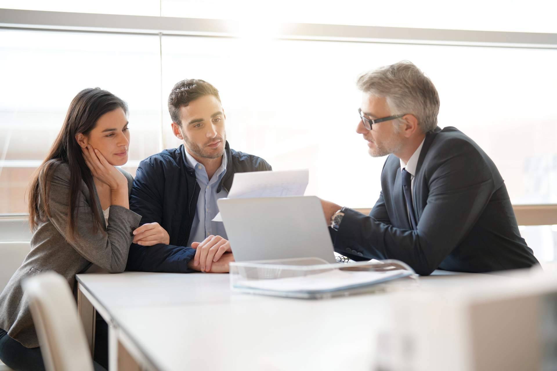 ¿Se puede tener dos seguros de decesos?