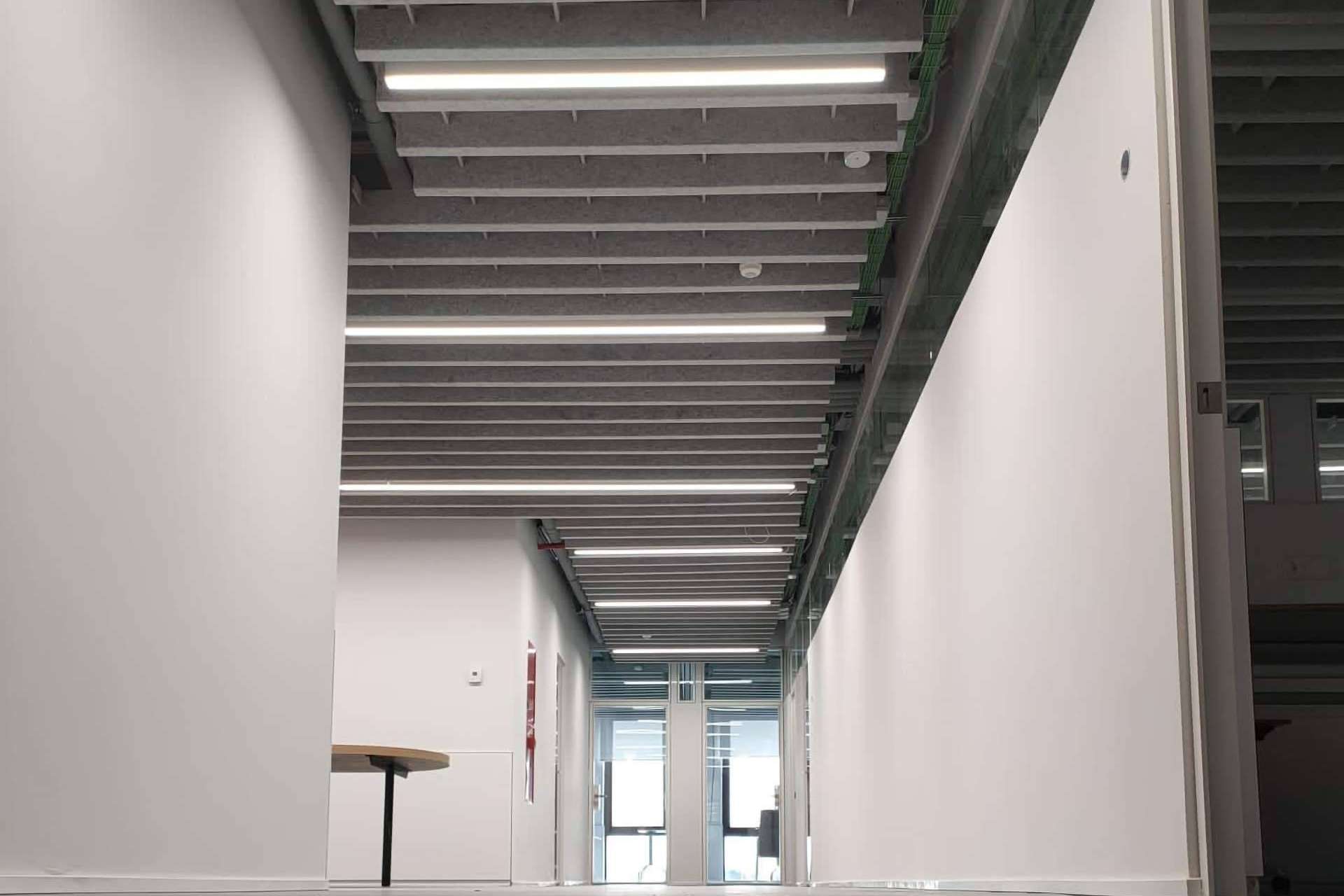 El nuevo sistema modular de absorción acústica, Luxineco