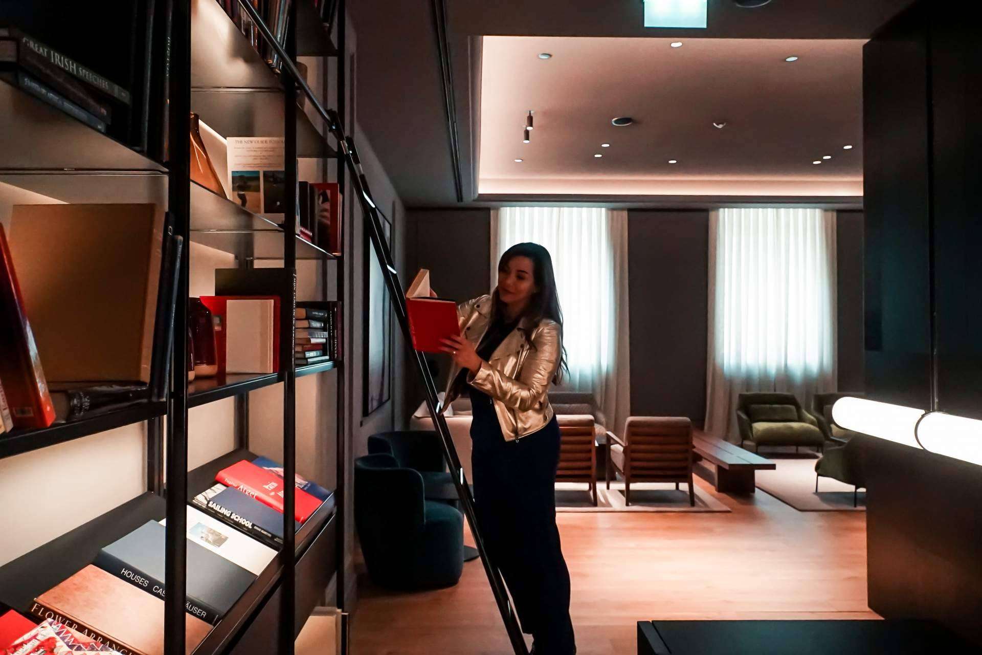La influencer Keilley Lee Marques permite conocer el Kozmo Luxury Hotel & Spa Budapest desde su punto de vista