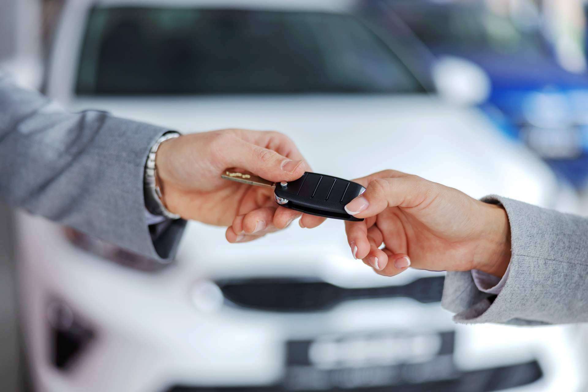 La compra y venta de coches de segunda mano se consolida como la opción más solicitada, por Qcoxe!