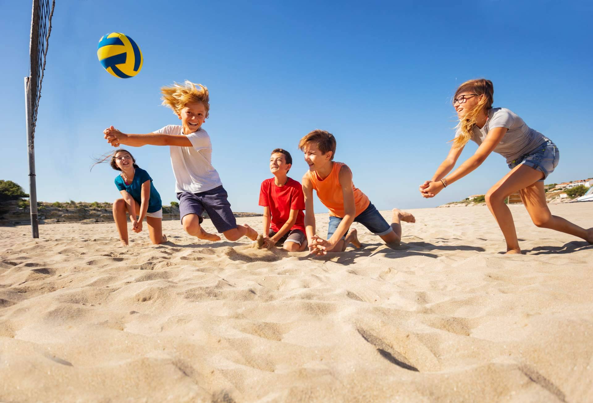 Beneficios de que los niños acudan a un campamento de verano, por Campamentos Infantiles
