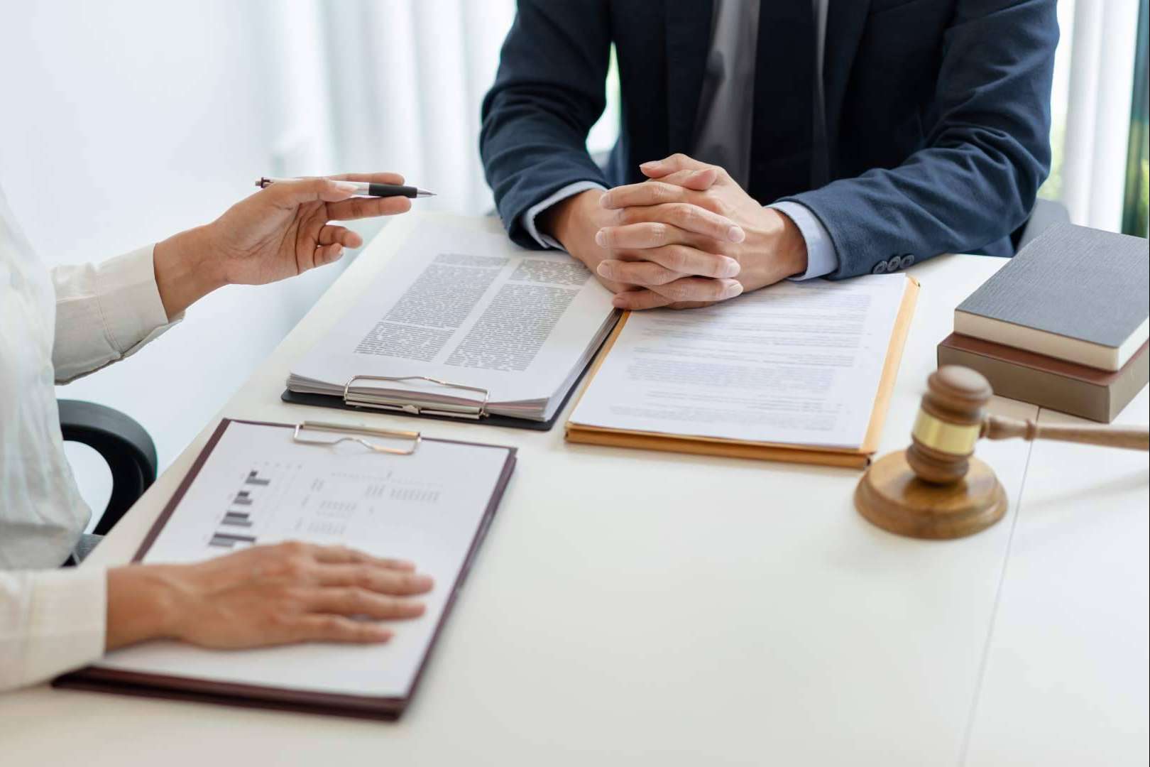 Gestión amistosa de impagos y recobro de deudas, de la mano del despacho de abogados Dual Asociados
