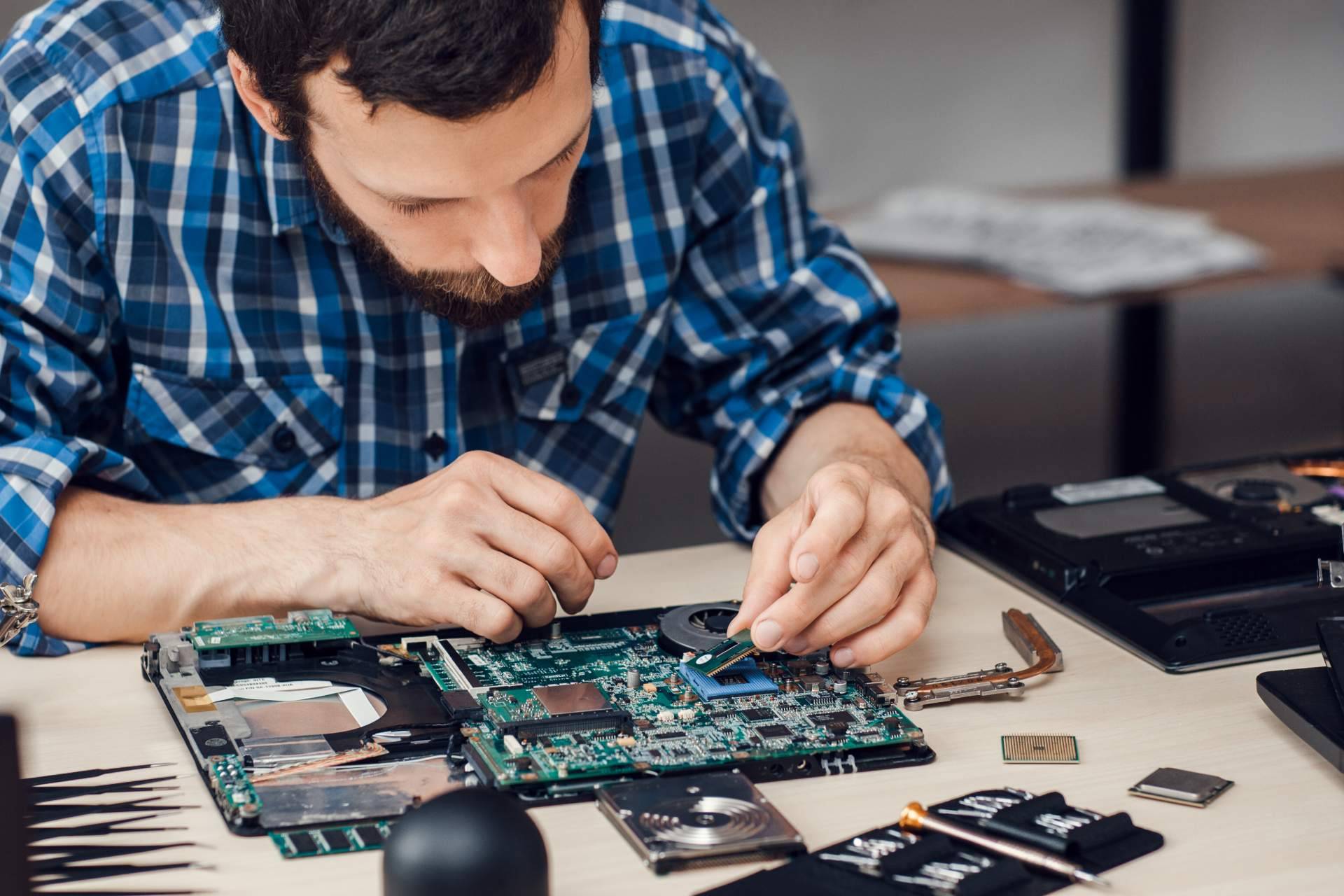 Contratar servicios de mantenimiento informático de la mano de Tancra Systems