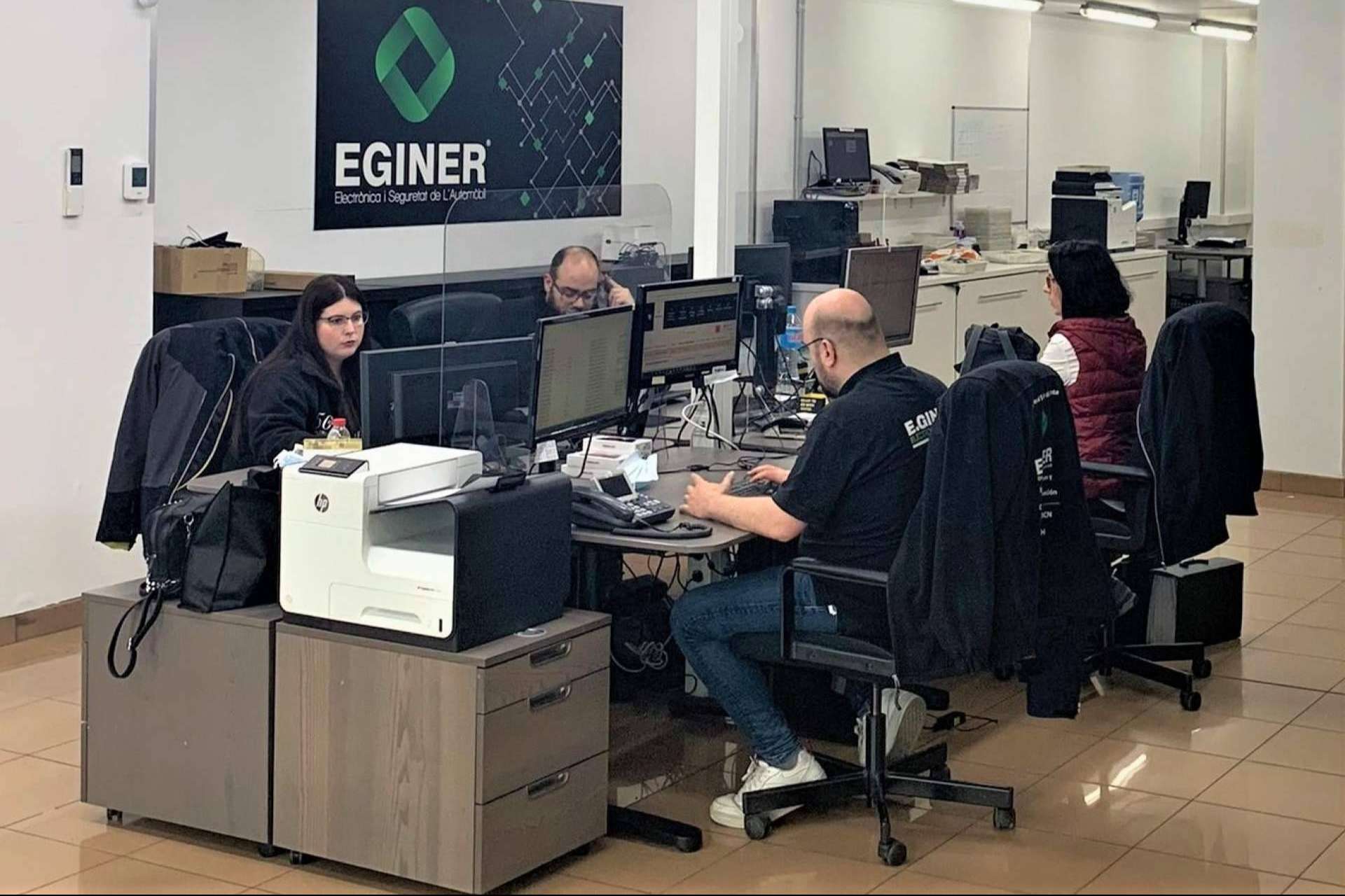 EGINER centraliza sus servicios de llaves de coche en Barcelona