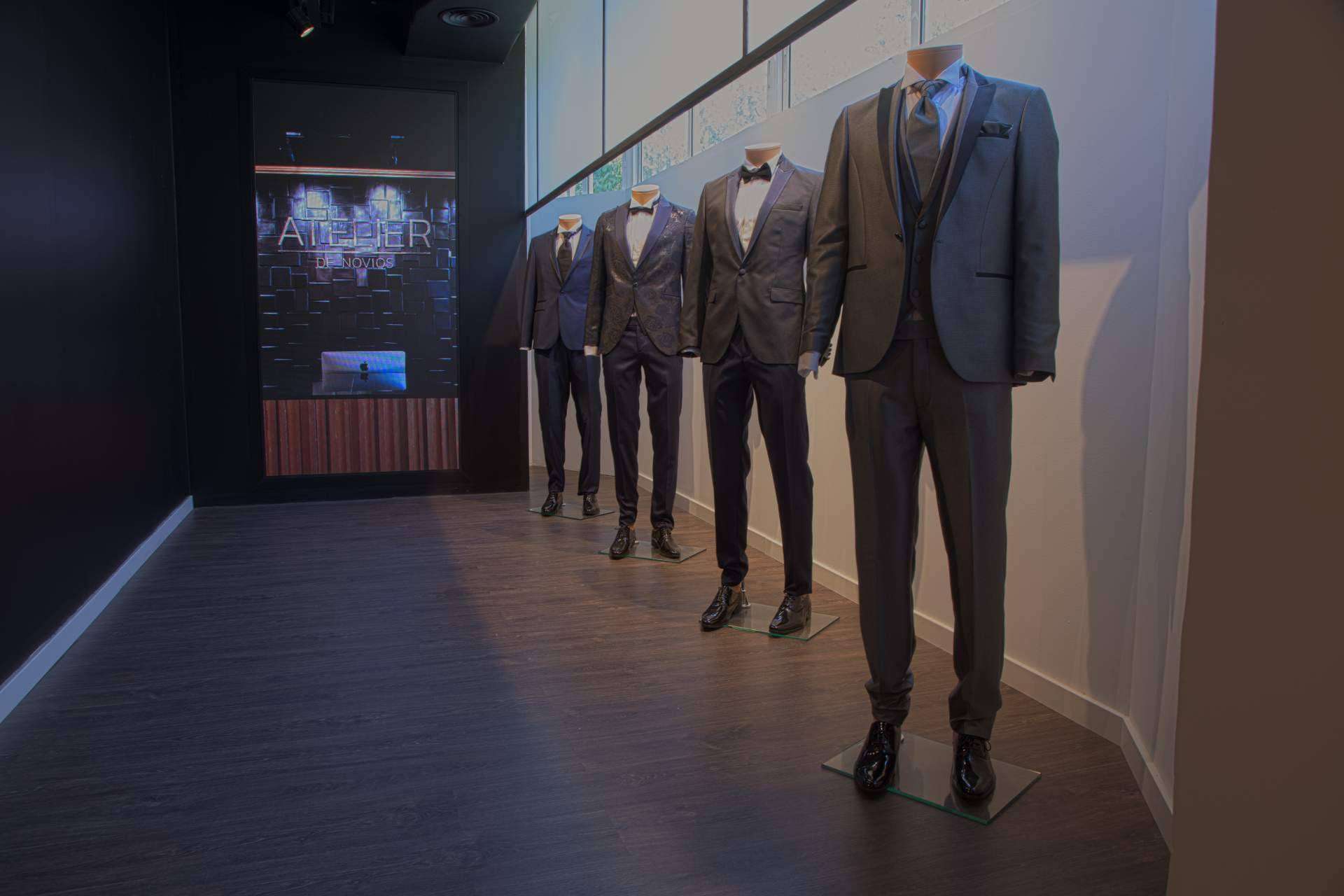 Trajes de novio para todos los estilos en el Atelier de Bodas