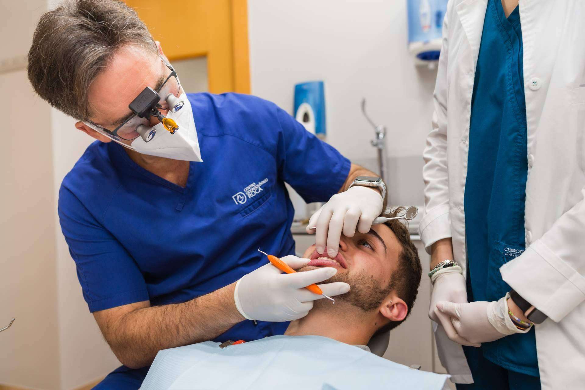 En Dental Roca ofrecen todo tipo de tratamientos odontológicos para cualquier necesidad