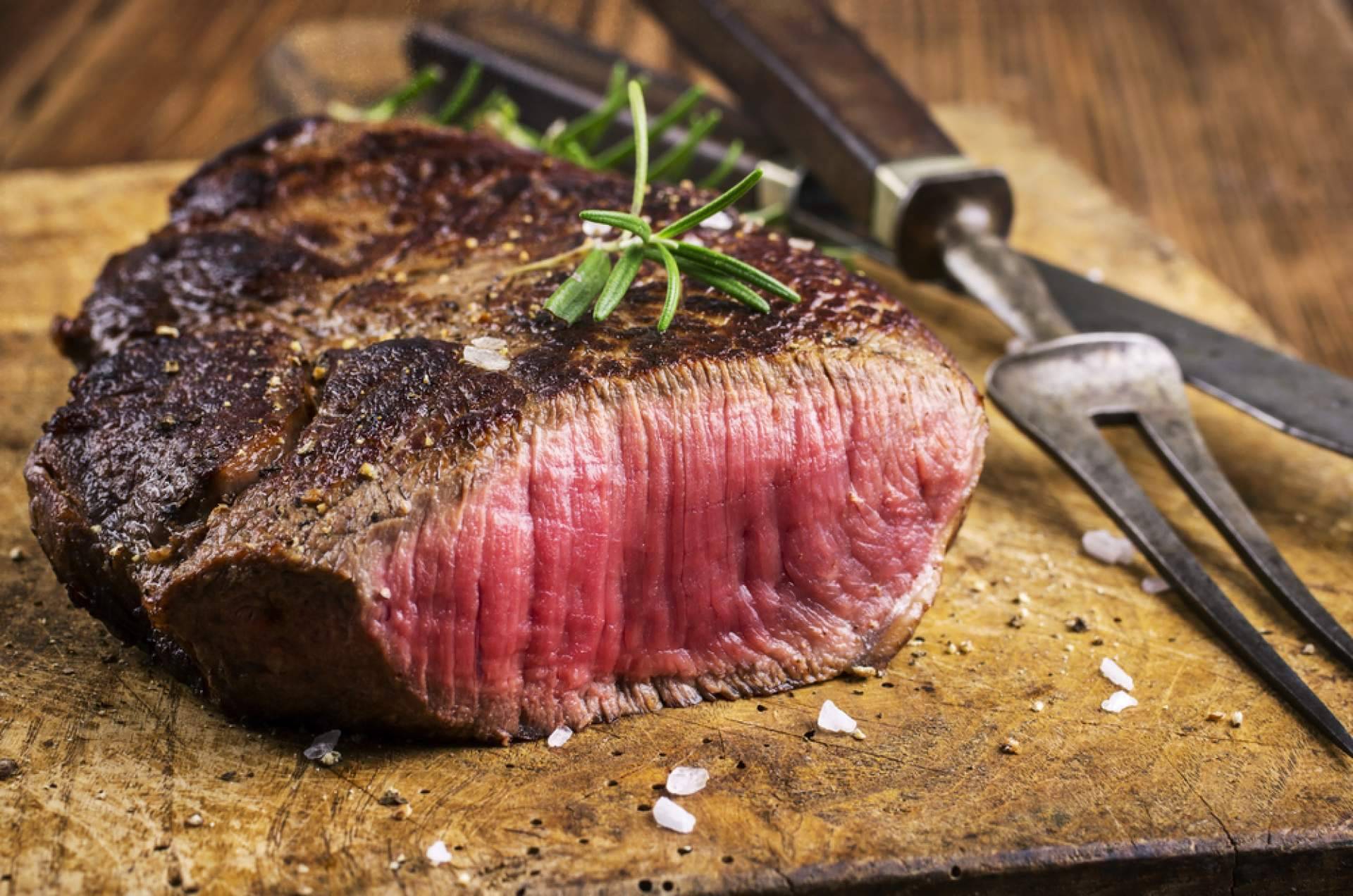 La carne roja como parte de la cocina tradicional española en el restaurante Sal Gorda