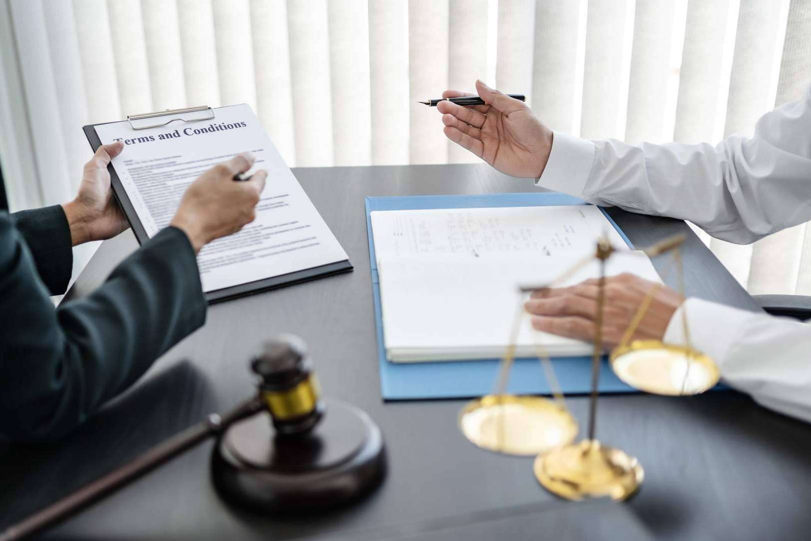 Villaquirán Abogados, la importancia de contar con un abogado laboralista en Tenerife