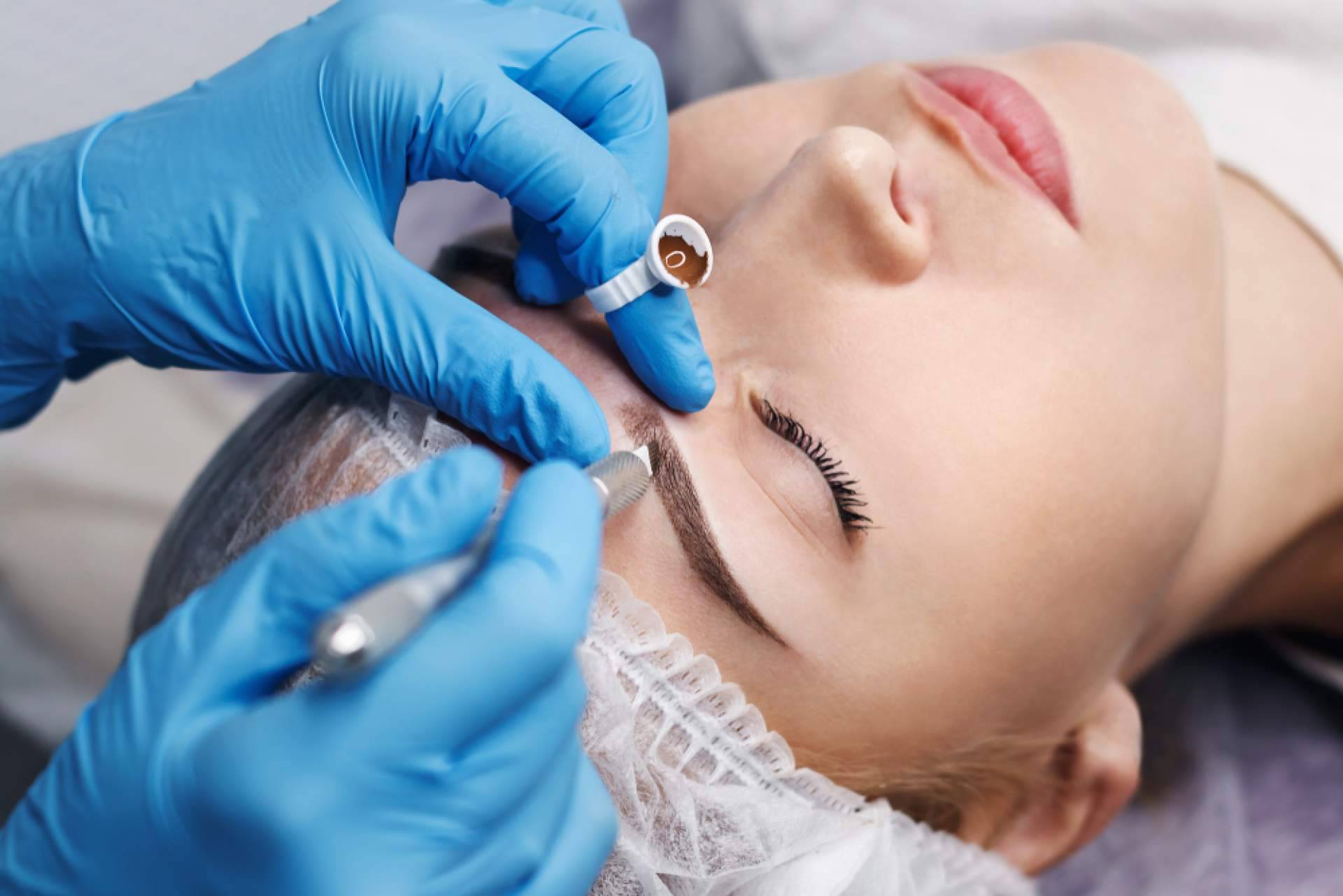 Policlínica ICD aclara dudas acerca del microblading y la micropigmentación de cejas