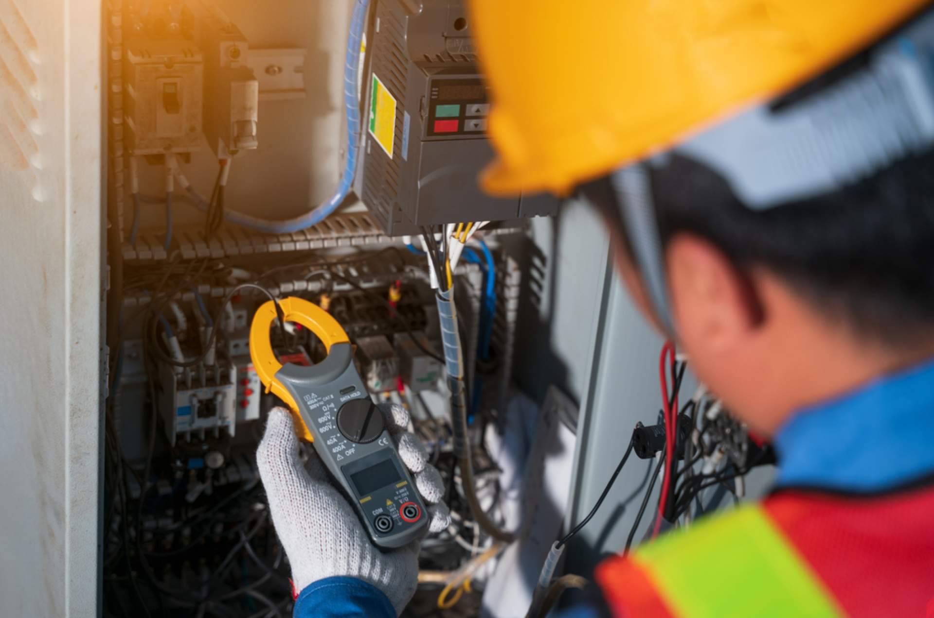 ¿Dónde encontrar profesionales del material eléctrico? Distrelec