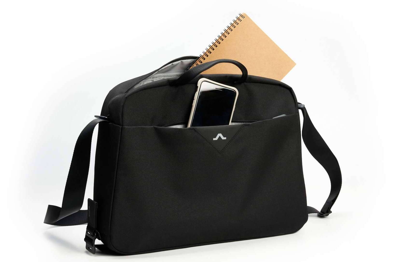 Bolsa Messenger diseñada para llevarla de lado o en la espalda, por Gauzak