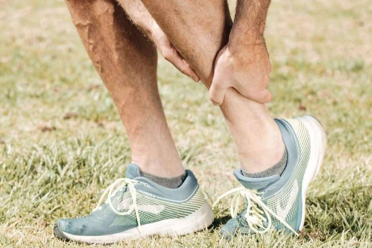 Laboratorios Dicadia ofrece su gel, un remedio para piernas cansadas por el calor