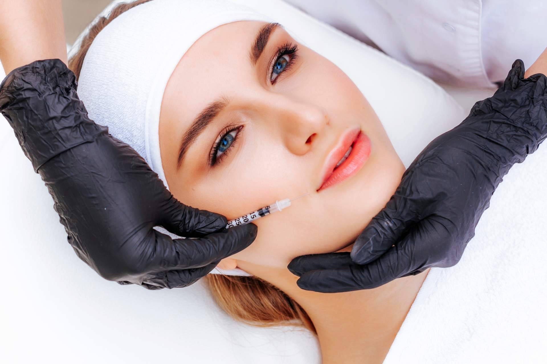 Frenar el envejecimiento de la piel, con el método de la mesoterapia facial