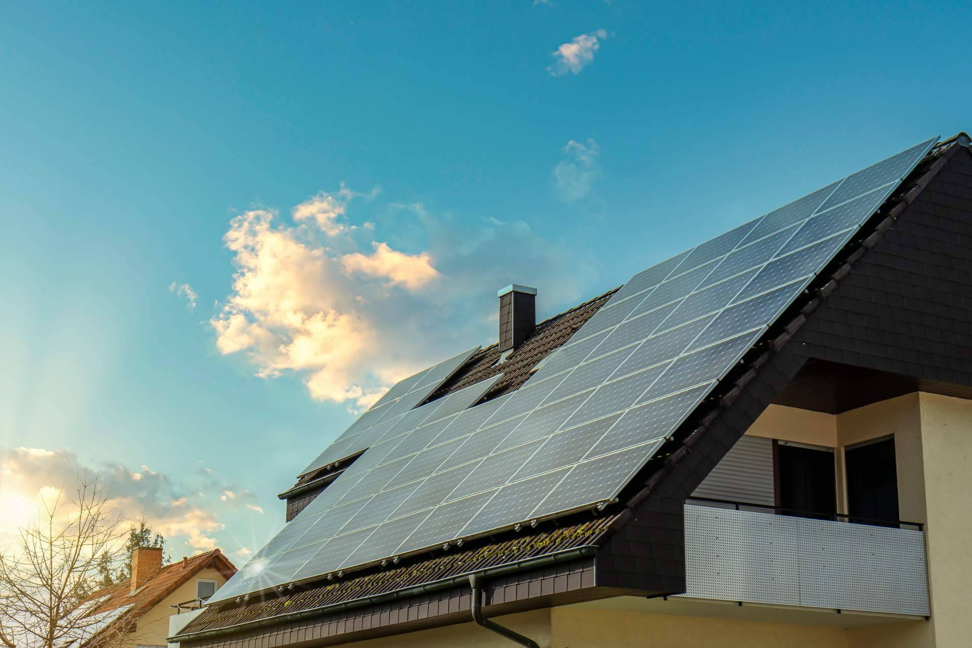 Instalar placas solares en casas unifamiliares de la mano de Sud Renovables