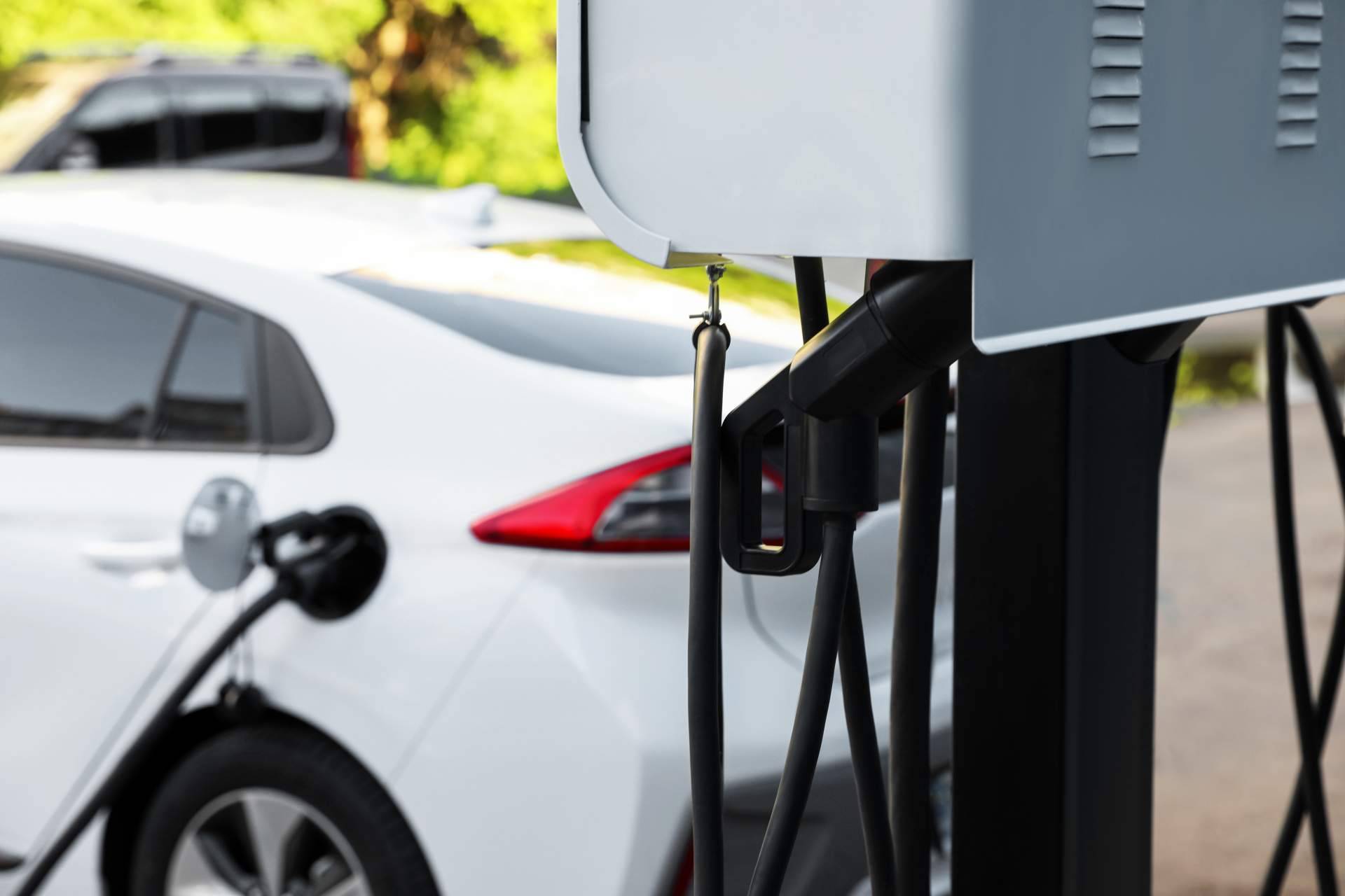 La adaptación de la firma Atlántica Garantía S.A. en el mercado de vehículos eléctricos de segunda mano