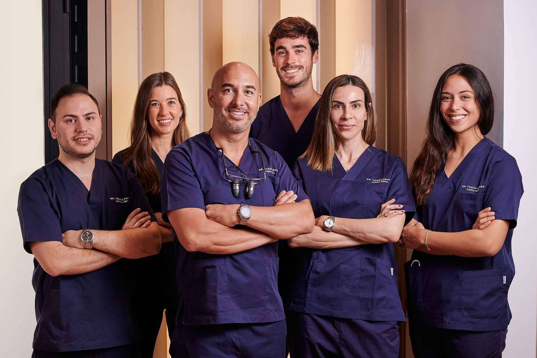 Una referencia en implantes dentales, Clínica Dental Dr. Tomás Hernán