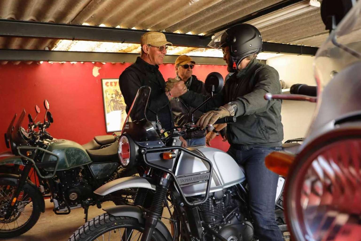 Alquiler de motos y rutas guiadas en Mallorca, de la mano de Himalayan Tours Mallorca