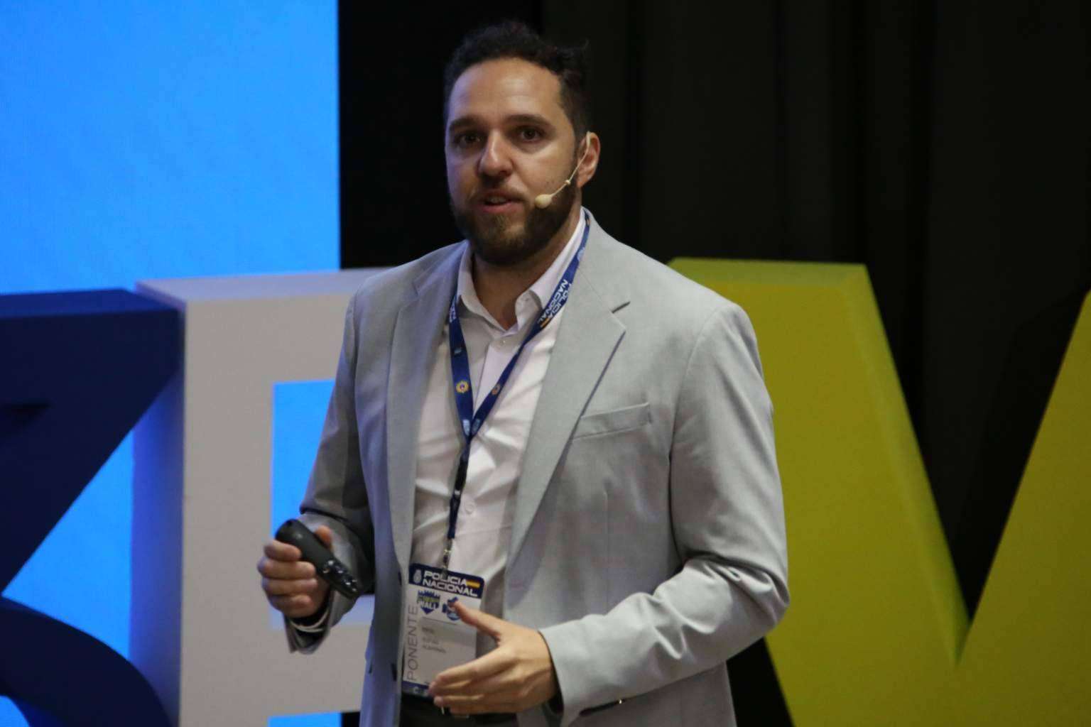 Mikel Rufián, experto mundial en ciberinteligencia, ponente destacado en C1b3rwall