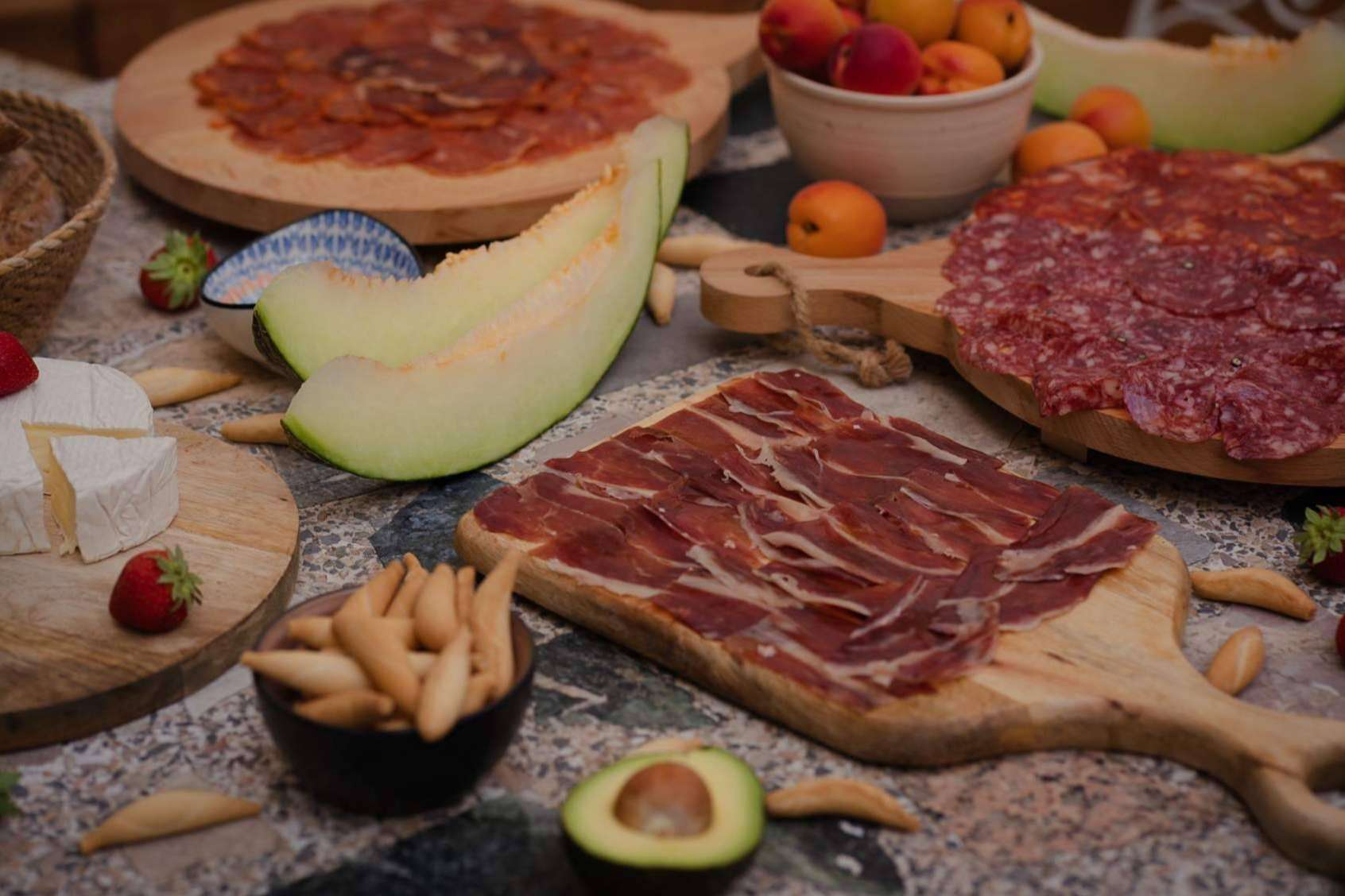 Celebraciones de verano con el jamón de Enrique Tomás