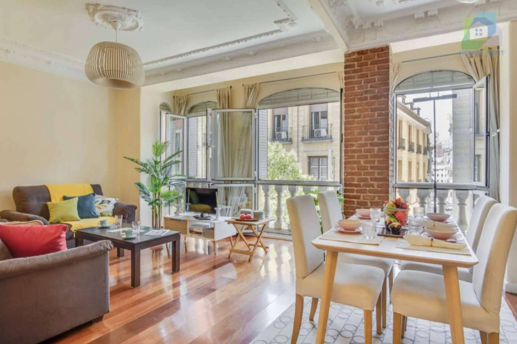 Gestionar una propiedad con un gestor inmobiliario de Homes2Rent y sus ventajas