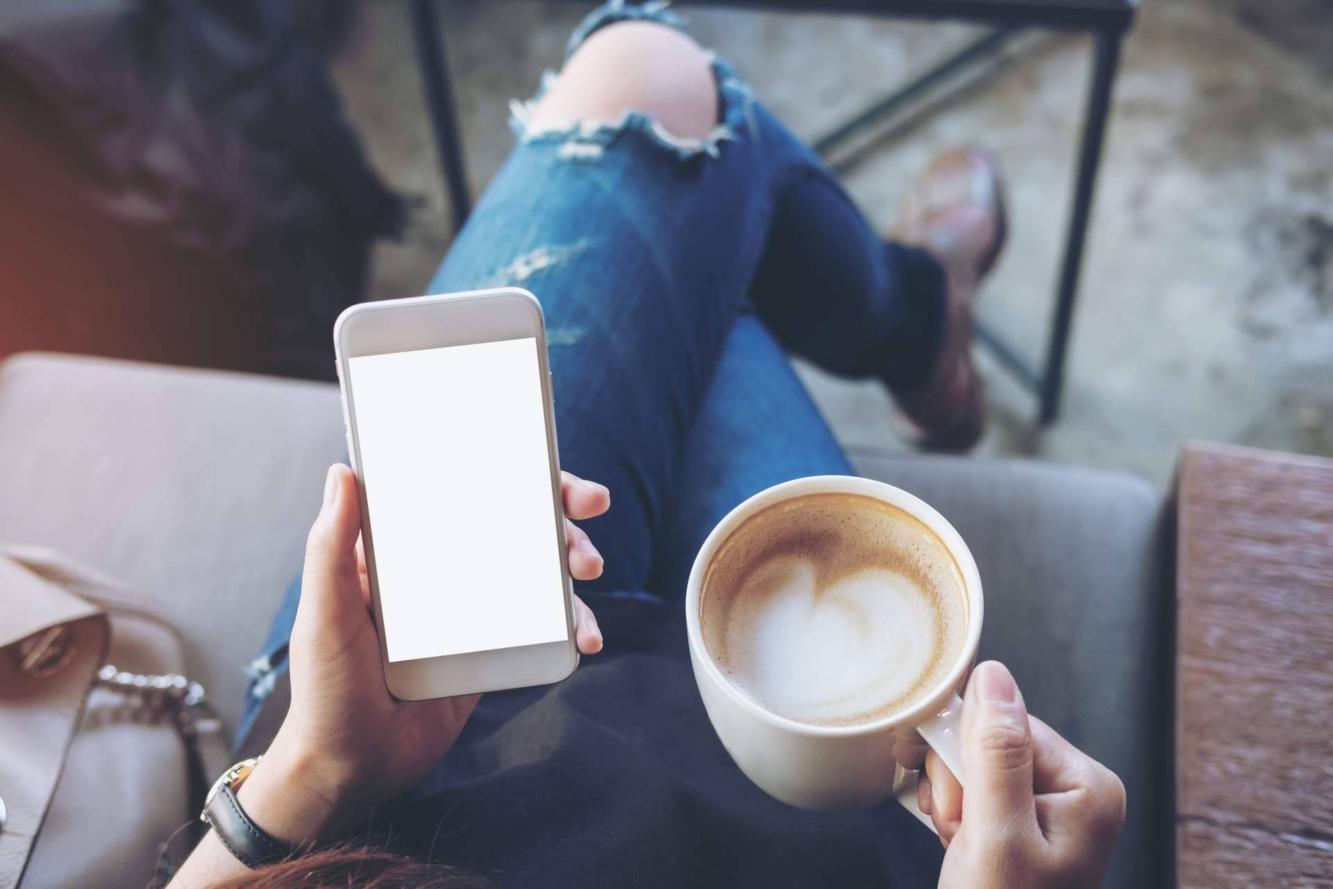 Thenowo, el comparador de seguros para móviles que permite contratar online al instante