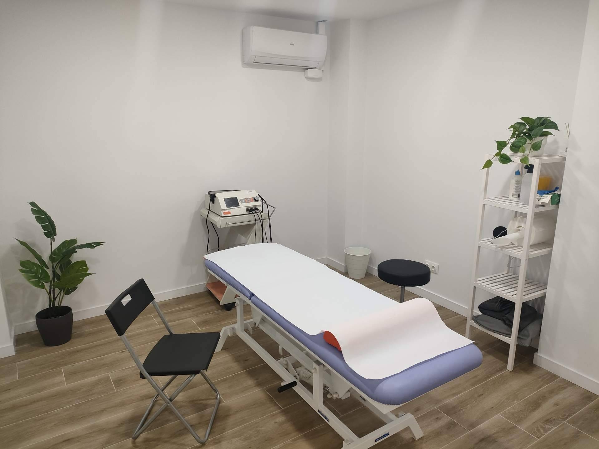 Vivir sin dolor. Clínica Axial abre un nuevo centro en Barcelona de fisioterapia