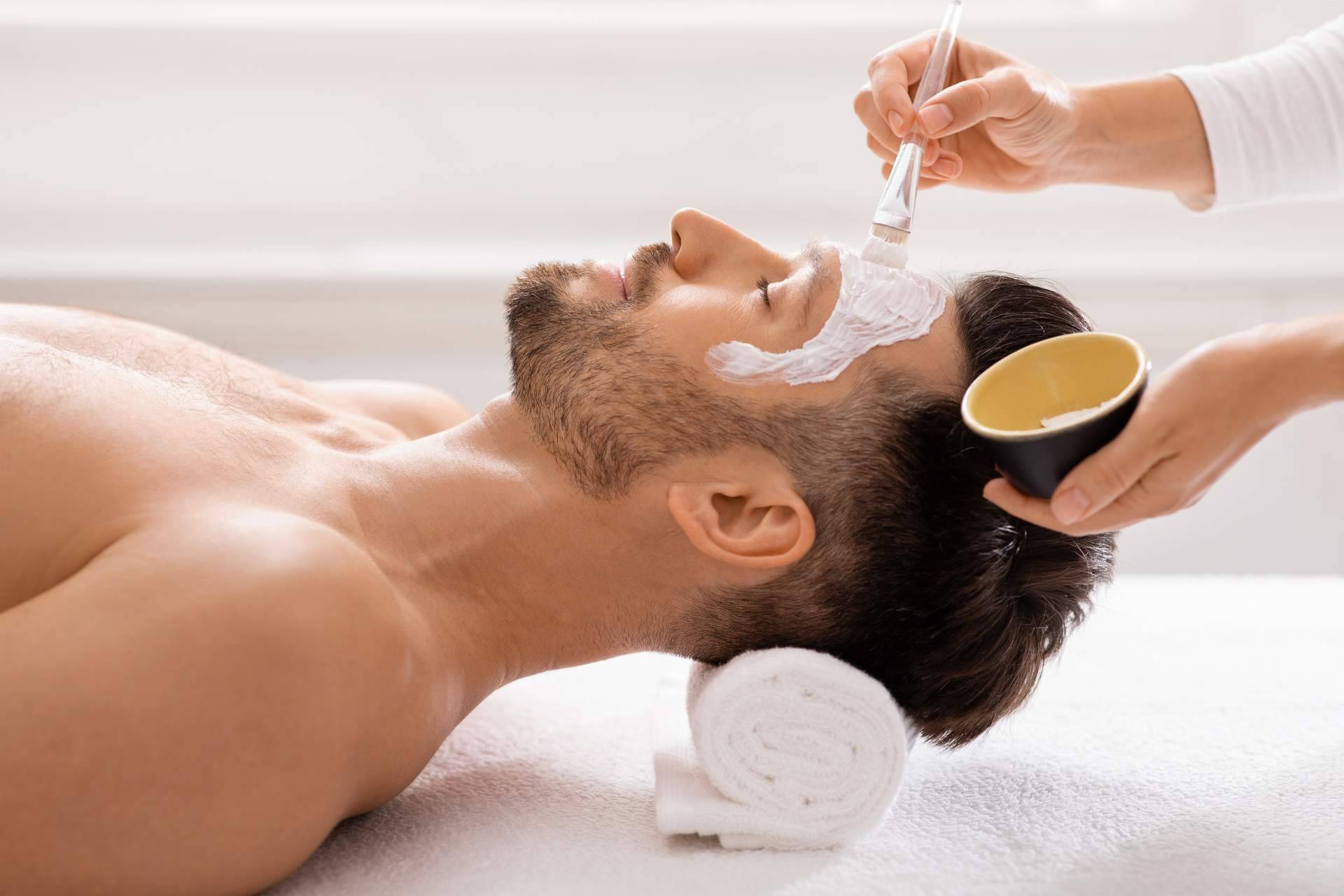 La Clínica Estética Madrid Centro ofrece tratamientos faciales para que la piel vuelva a brillar después de las vacaciones