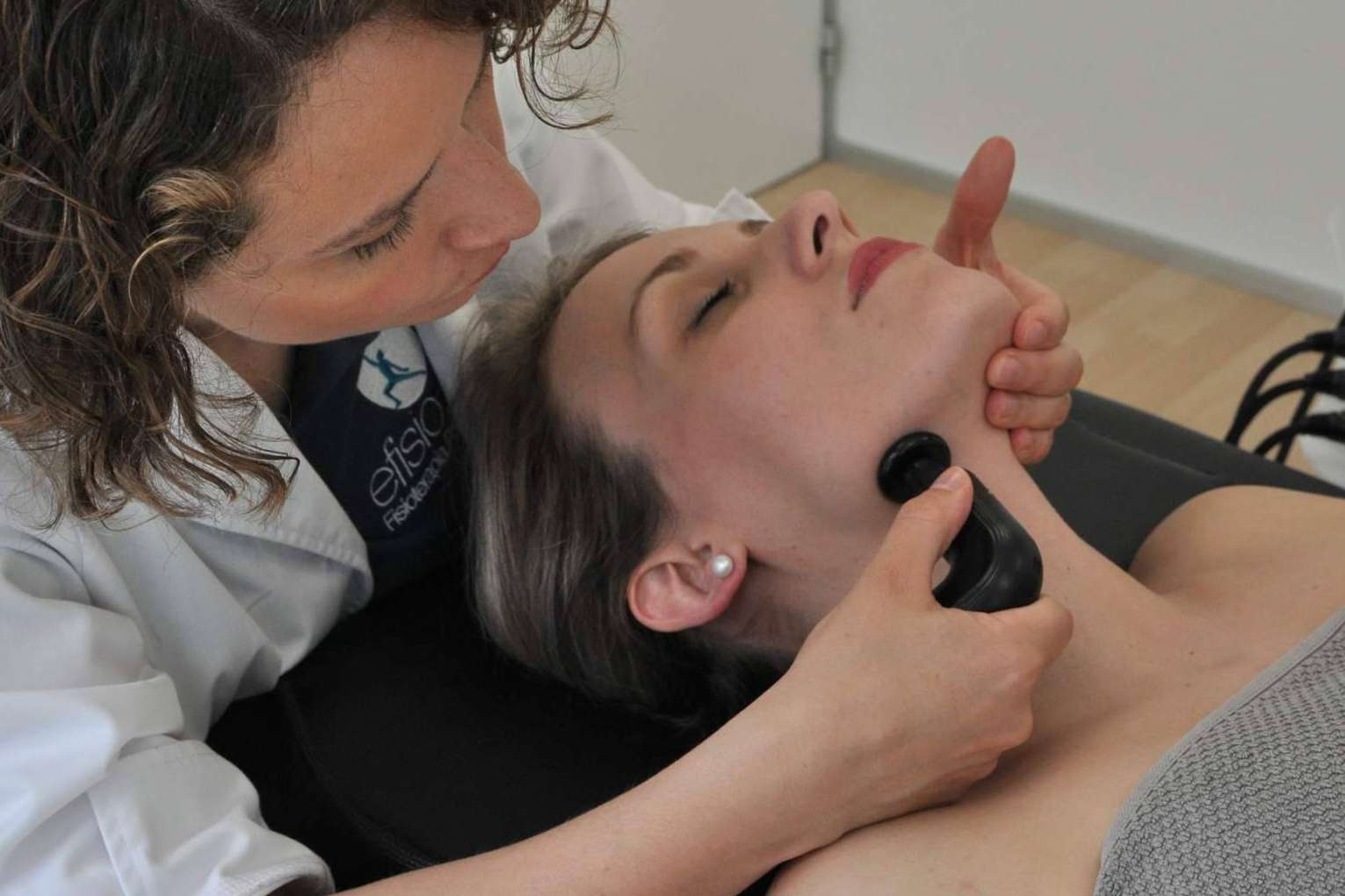 Radiofrecuencia, un novedoso tratamiento para el dolor de cuello y cervicales, por eFISIO
