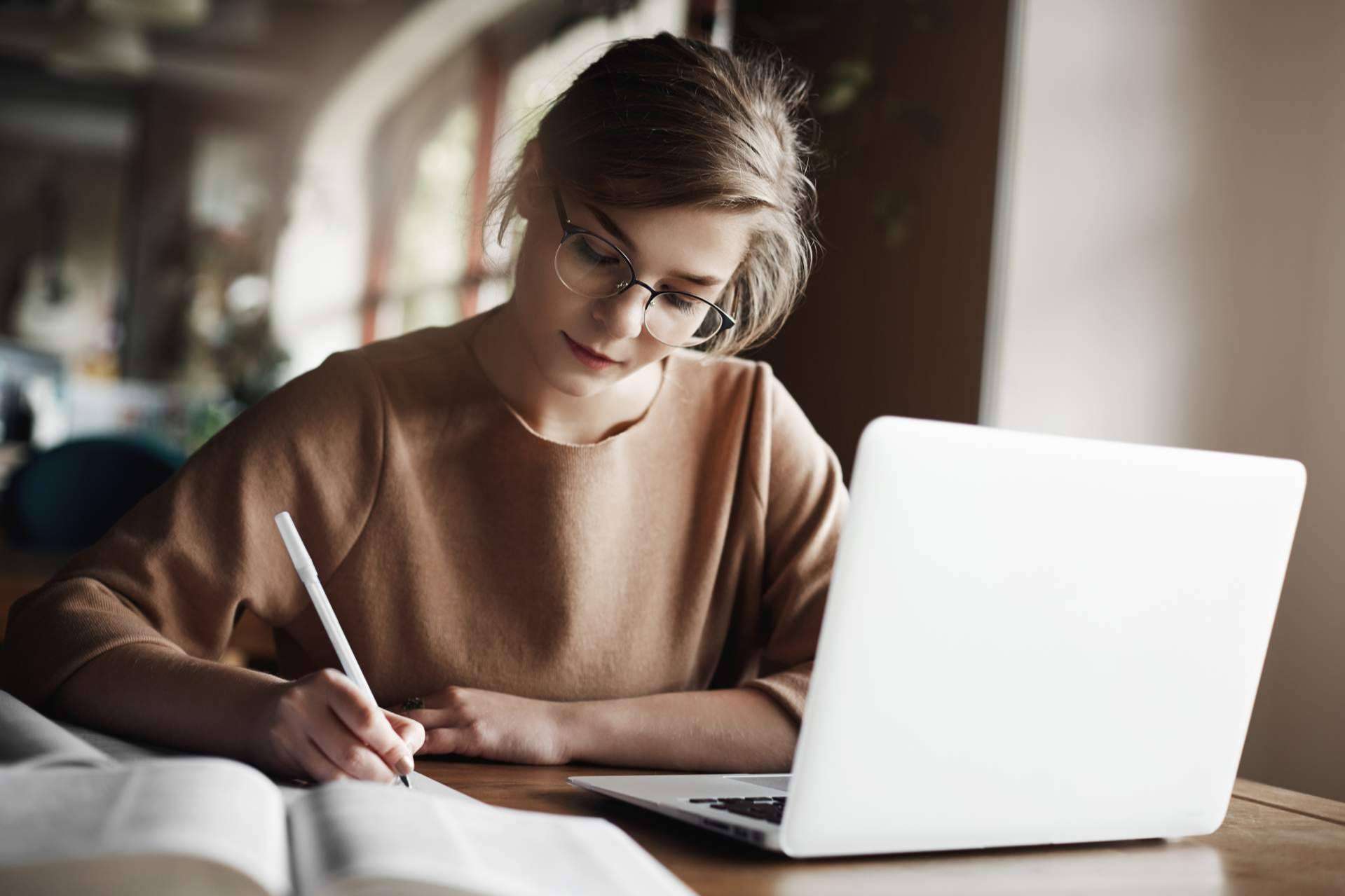 El futuro de la escritura según Durii Editorial, la autopublicación con una editorial con servicios a medida