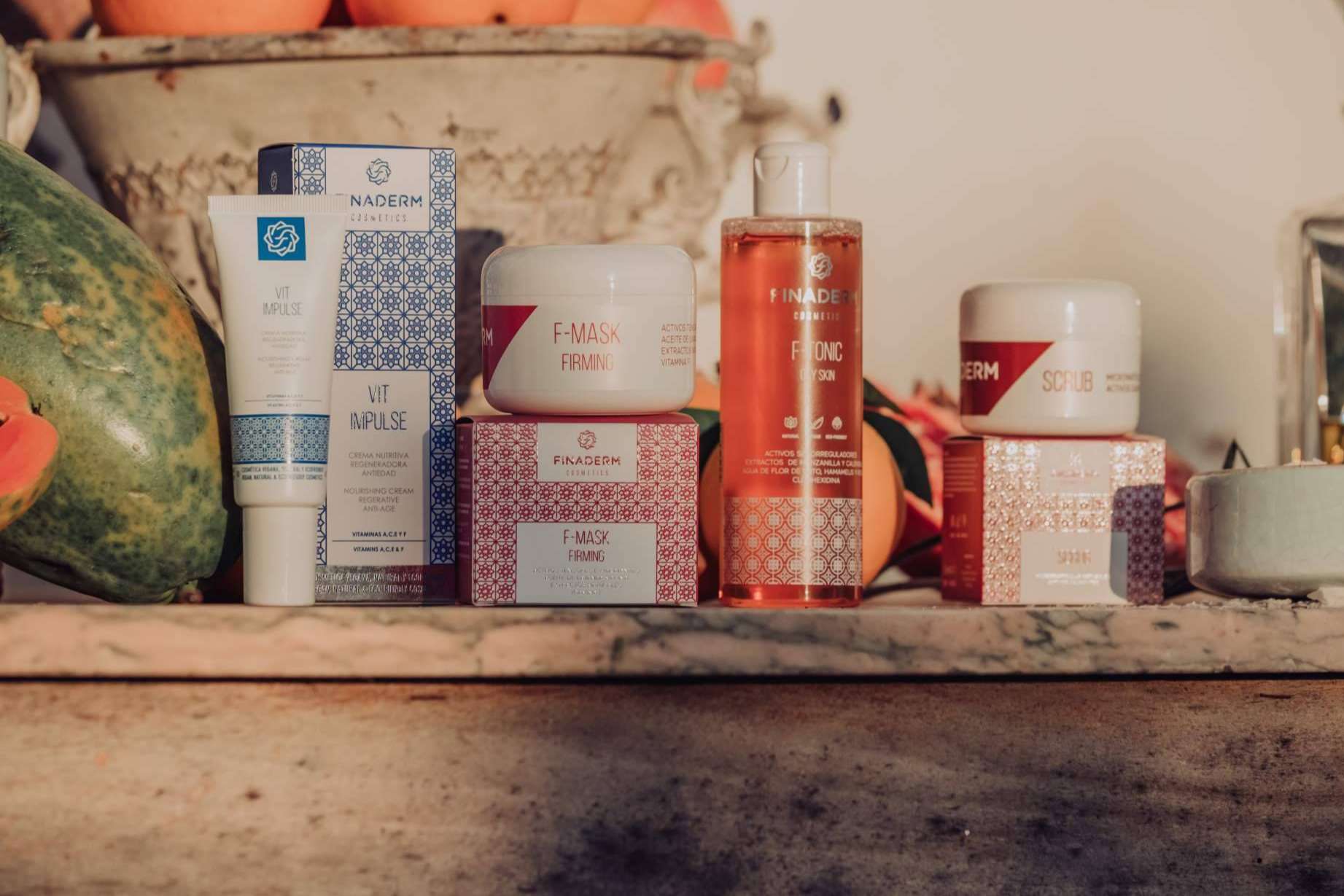 Crema para la piel para preparar el cutis de cara al verano, por Finaderm