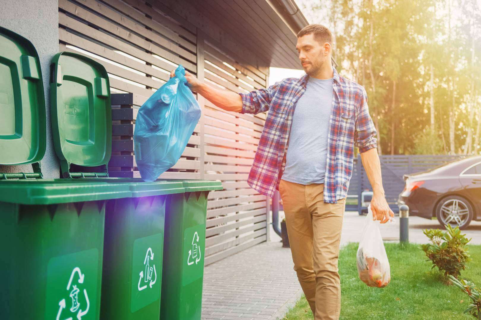 Absorbentes y Cubetos, la tienda online con una variada gama de contenedor de basura para empresas