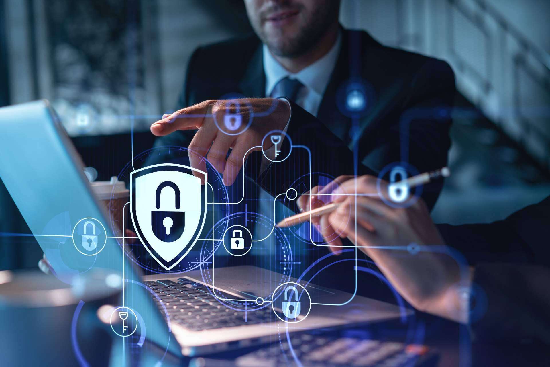 Mantener la seguridad de la empresa y la protección de datos a través de CiberSeguridad Empresas