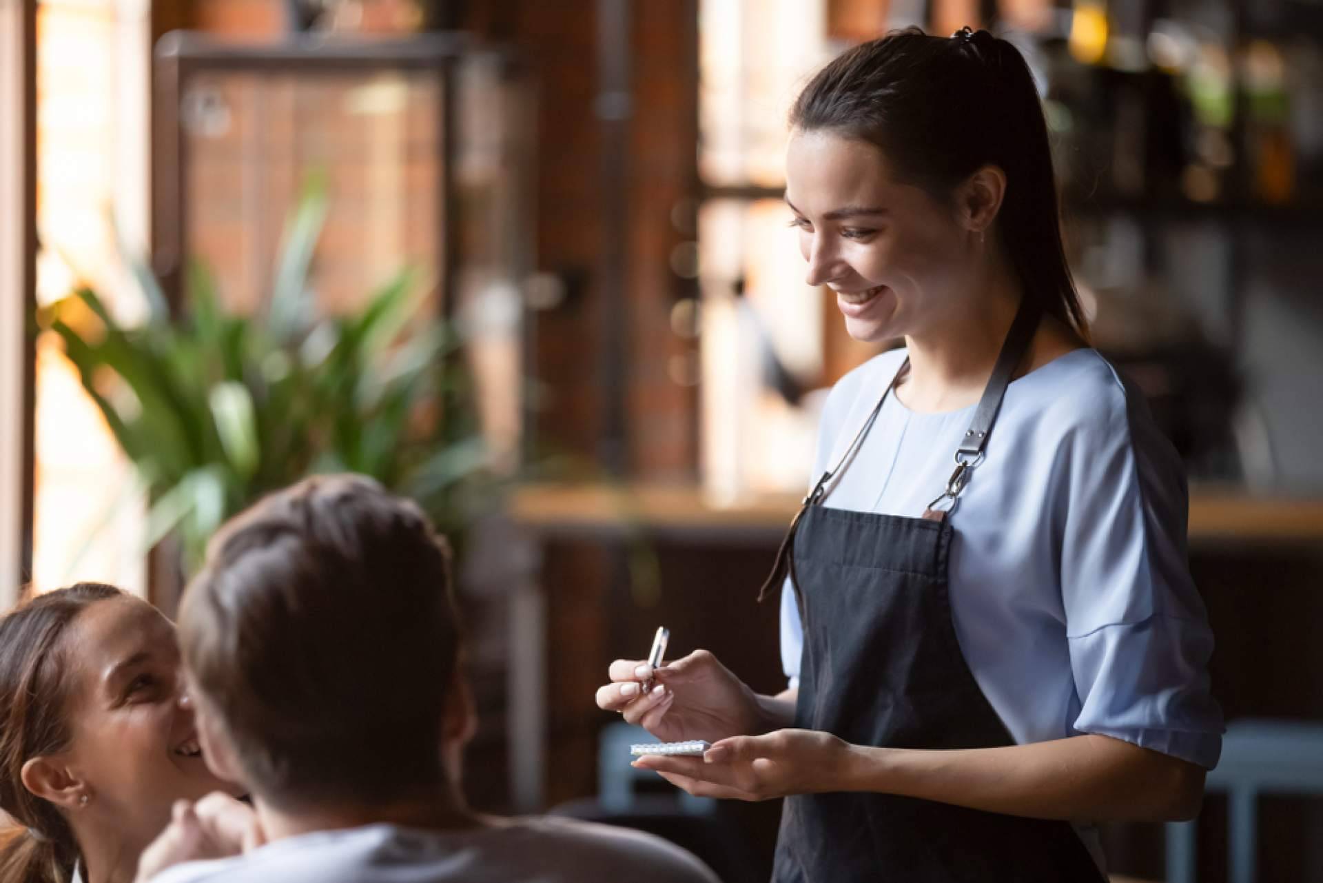 Cuáles son los beneficios del Pack Hosteltáctil Marketing Plus, gratuito durante 12 meses para la hostelería