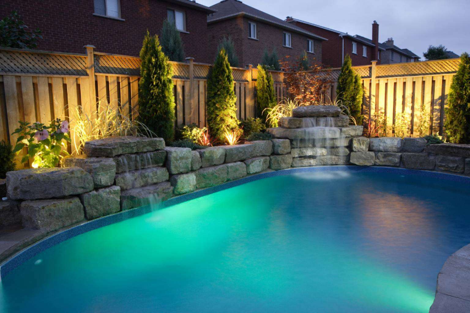 Warmpool dispone de luces para piscina en su catálogo