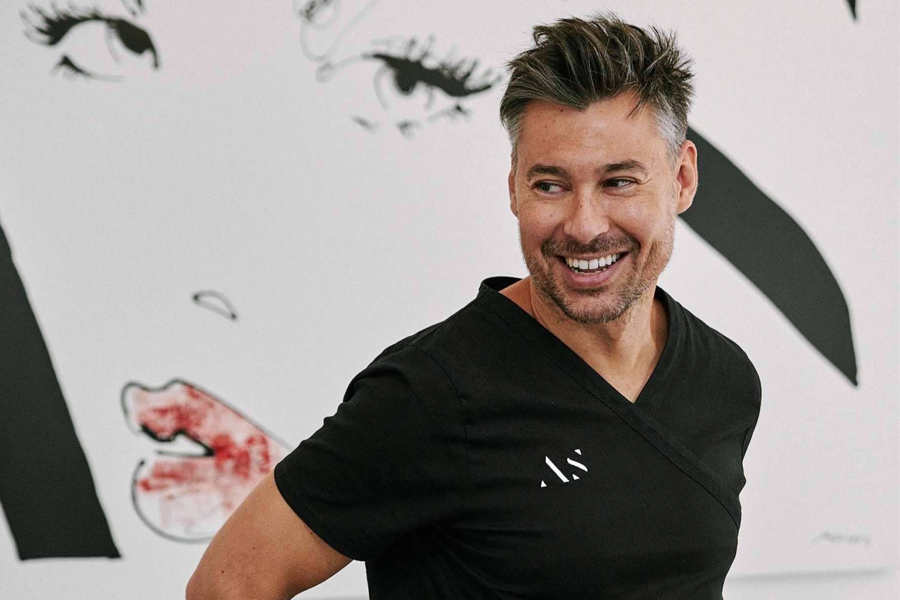 Dr. Alejandro Segarra y su clínica de medicina estética facial