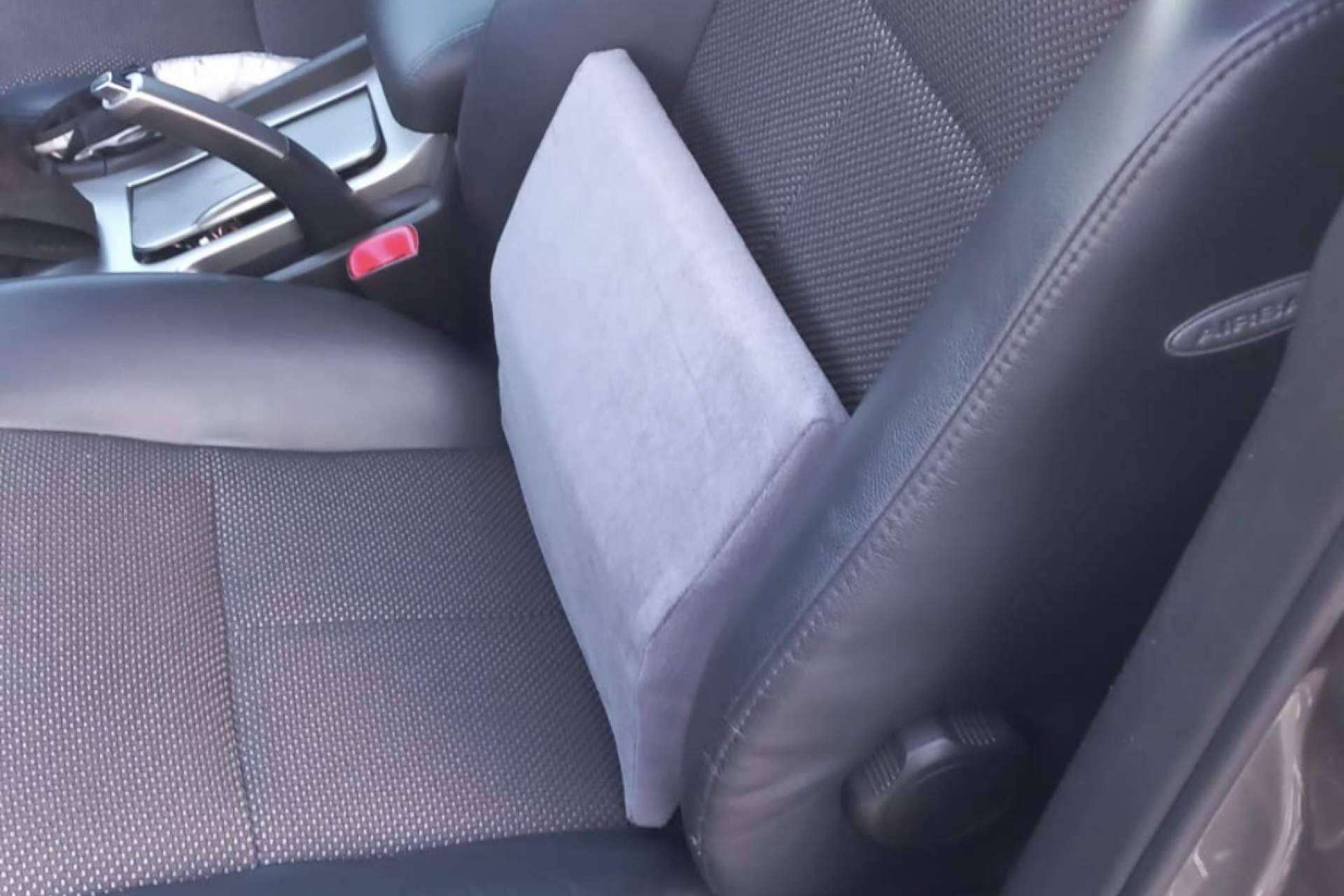 Mejorar la postura y aliviar la fatiga al conducir con Actineck LumbCar