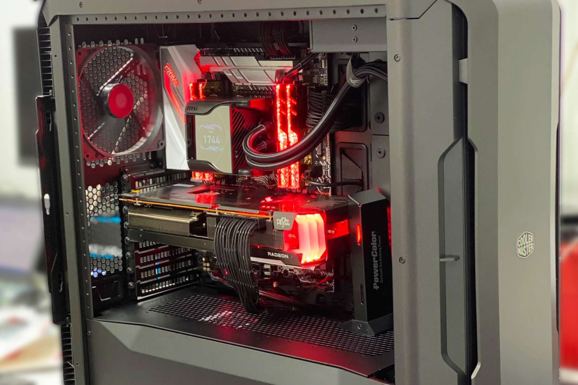 Opirata y su configurador de PC gaming