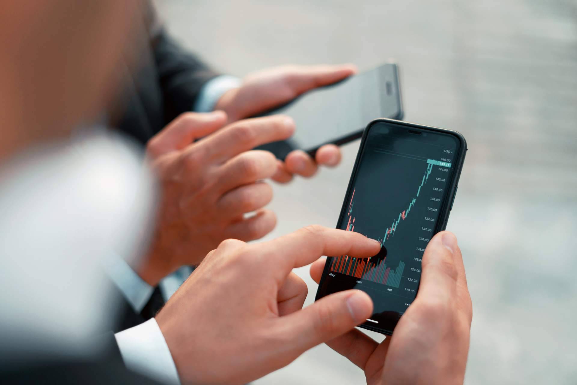 Por qué es importante asesorarse en temas relacionados con las criptomonedas