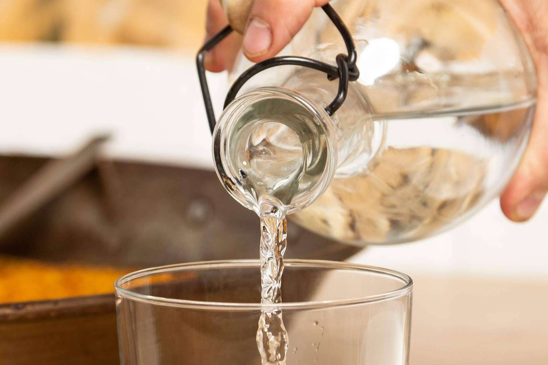 Los envases de vidrio reutilizables de la empresa Agua Local