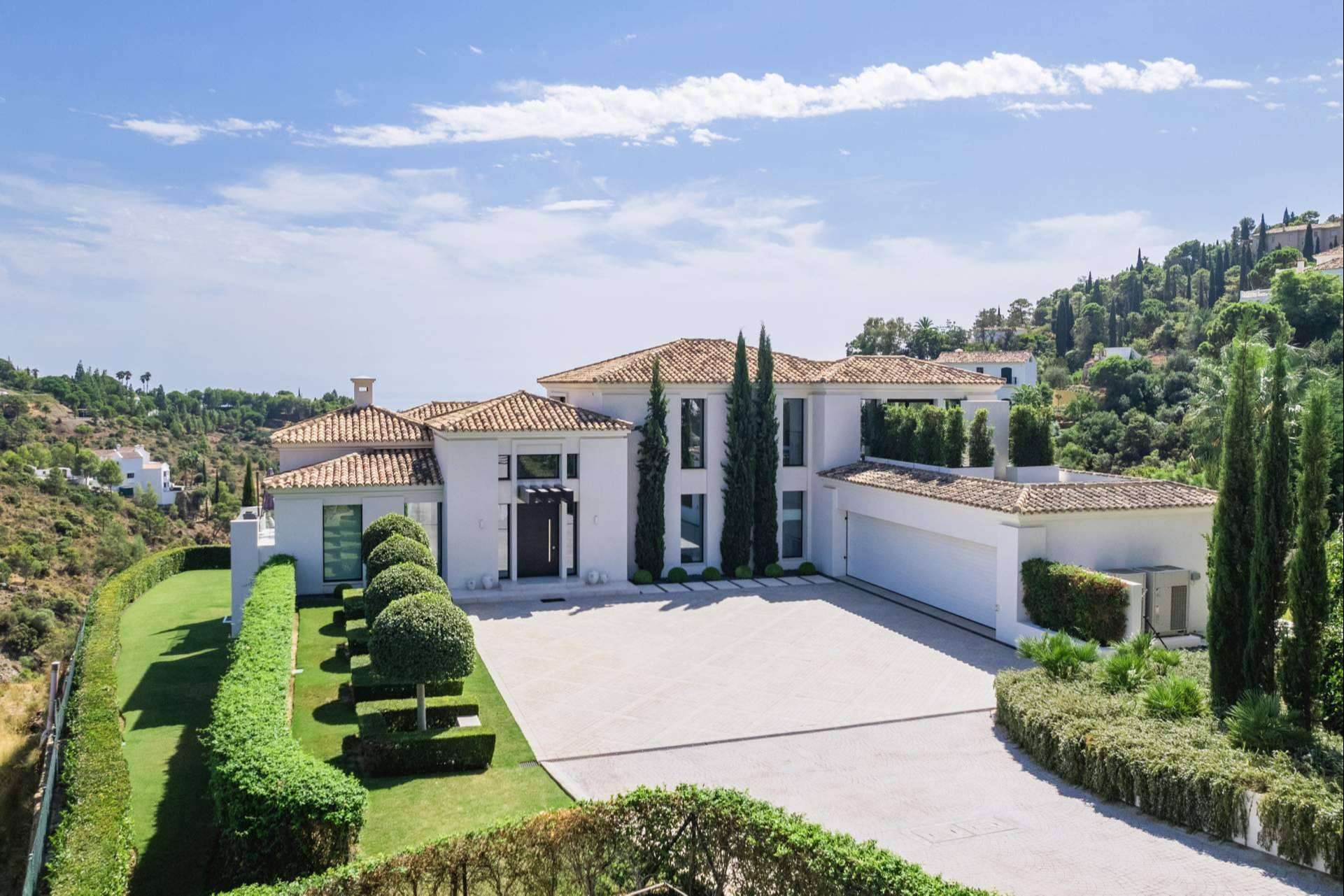 Adquirir villas en la Costa del Sol en la inmobiliaria de lujo Zeuthen & Company
