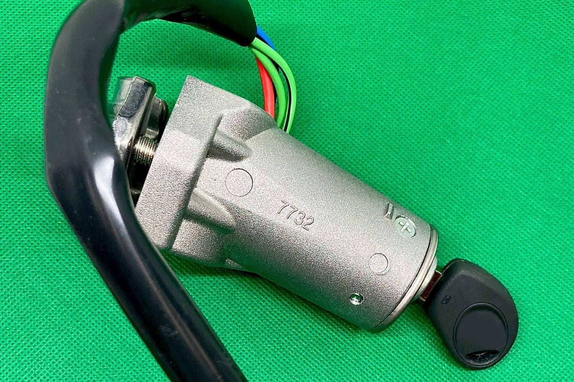 EGINER distribuye recambios adaptados de cerrajería para automóviles