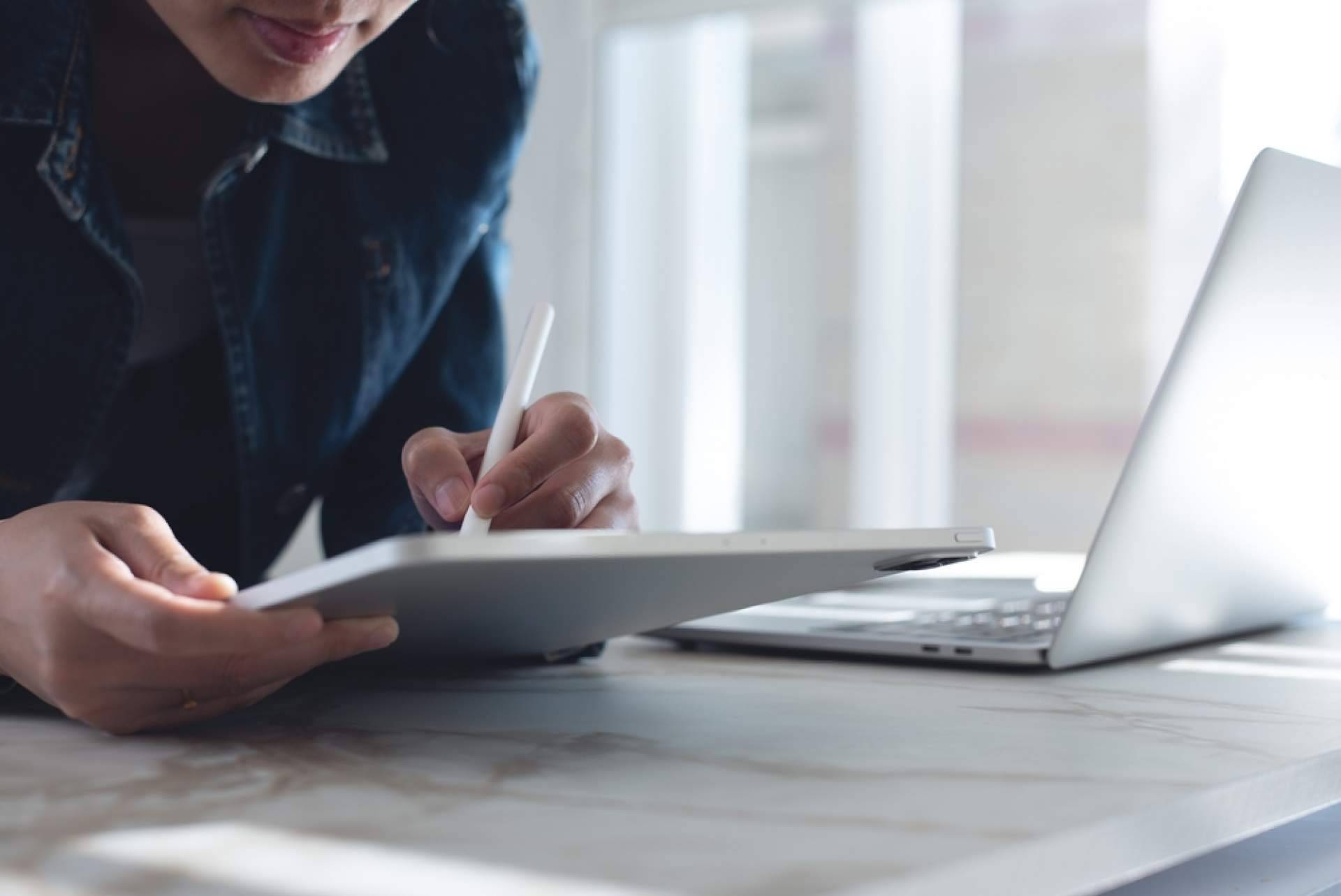 La firma ADocum y la automatización contable en Colombia con la factura digital