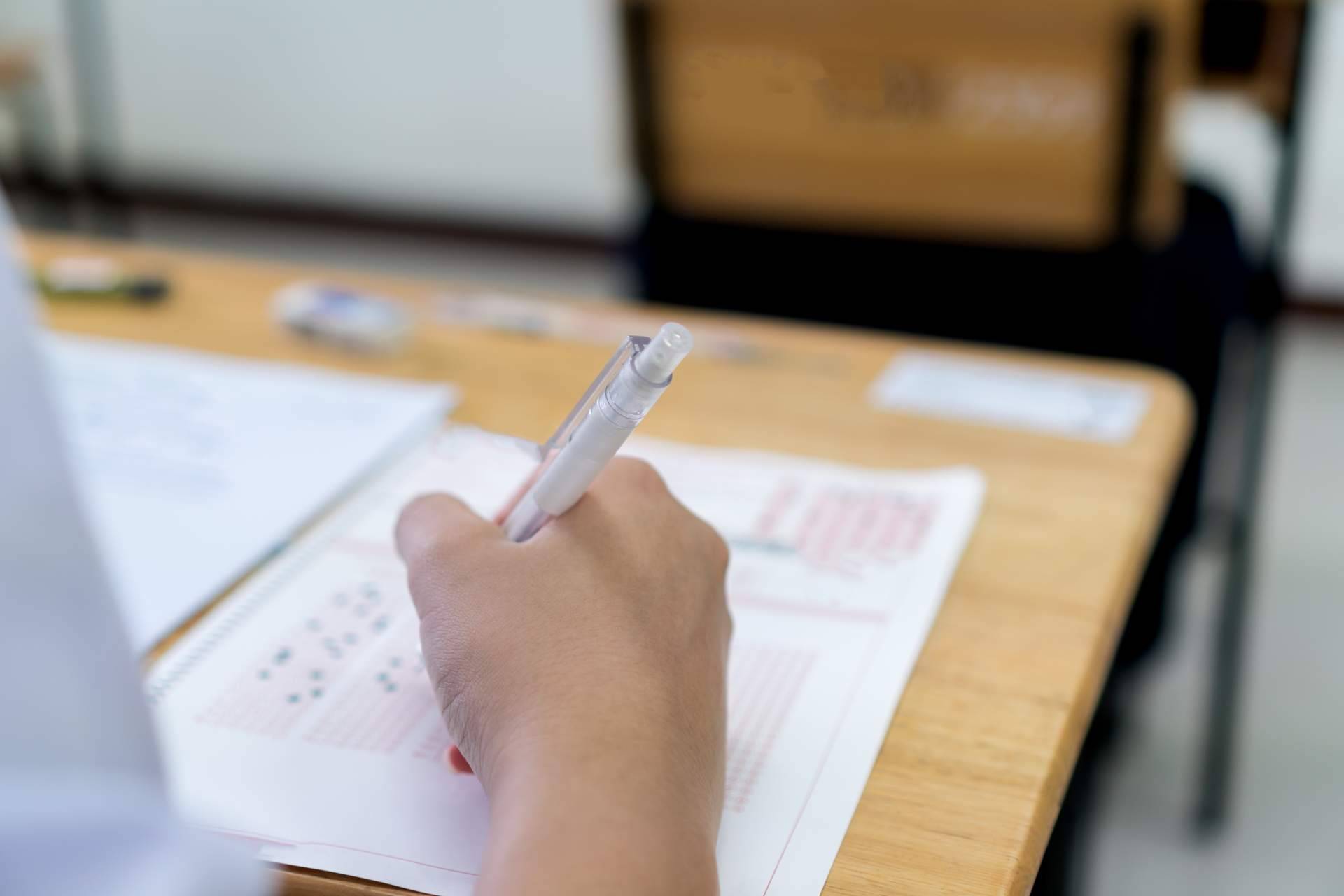 EOI Por Libre permite conseguir el título B1, B2, C1 y C2 en 5 meses
