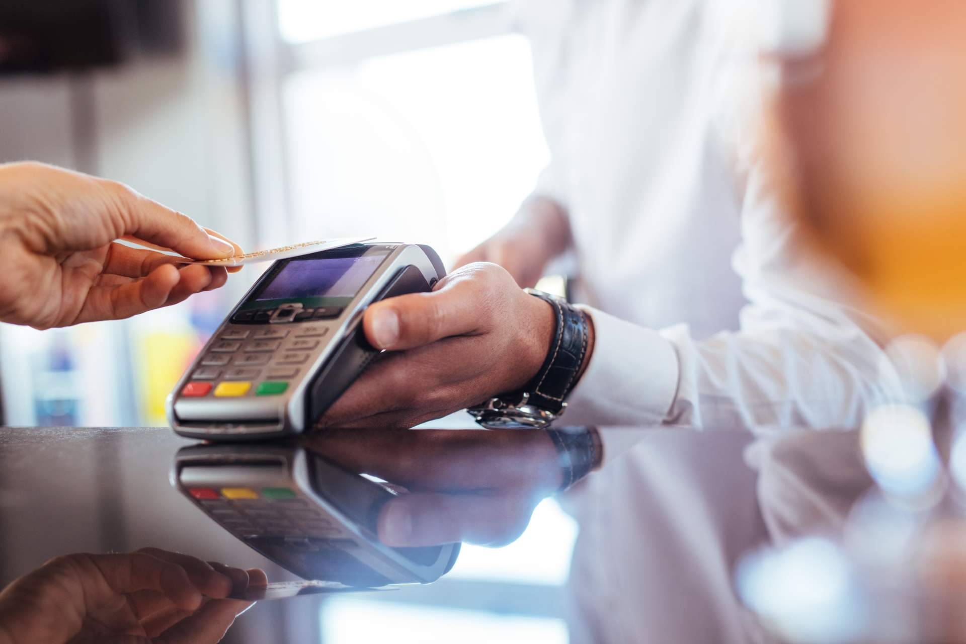 Se disparan las compras con tarjetas revolving durante el Black Friday