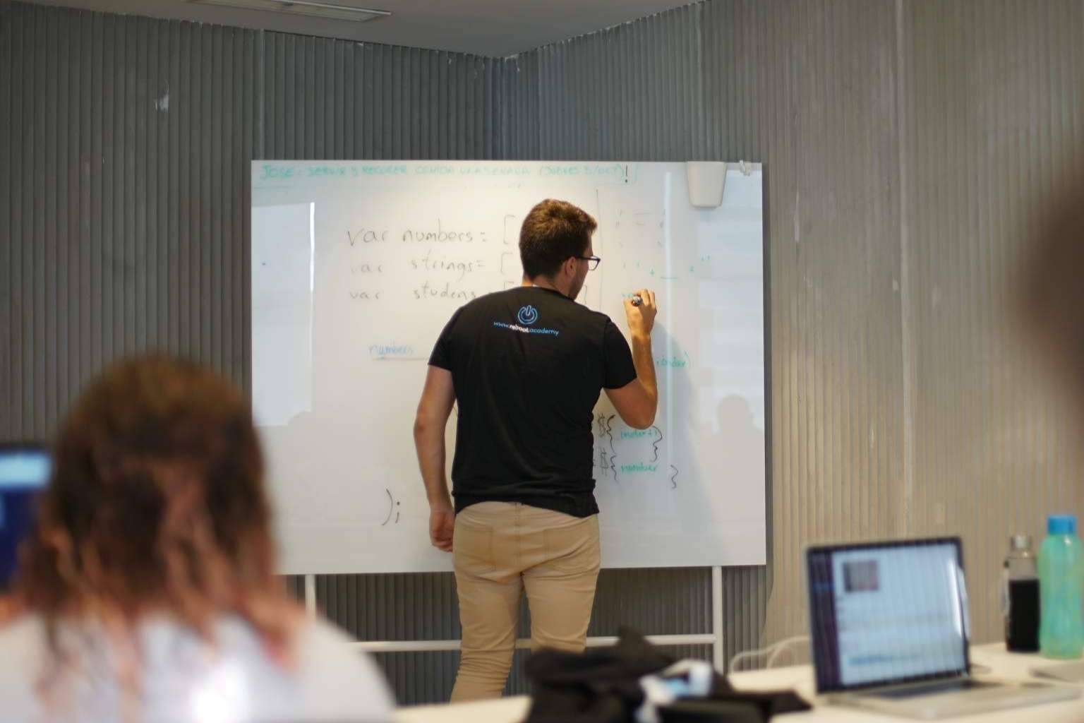 Reboot Academy señala la importancia de buscar expertos a la hora de digitalizar las pymes
