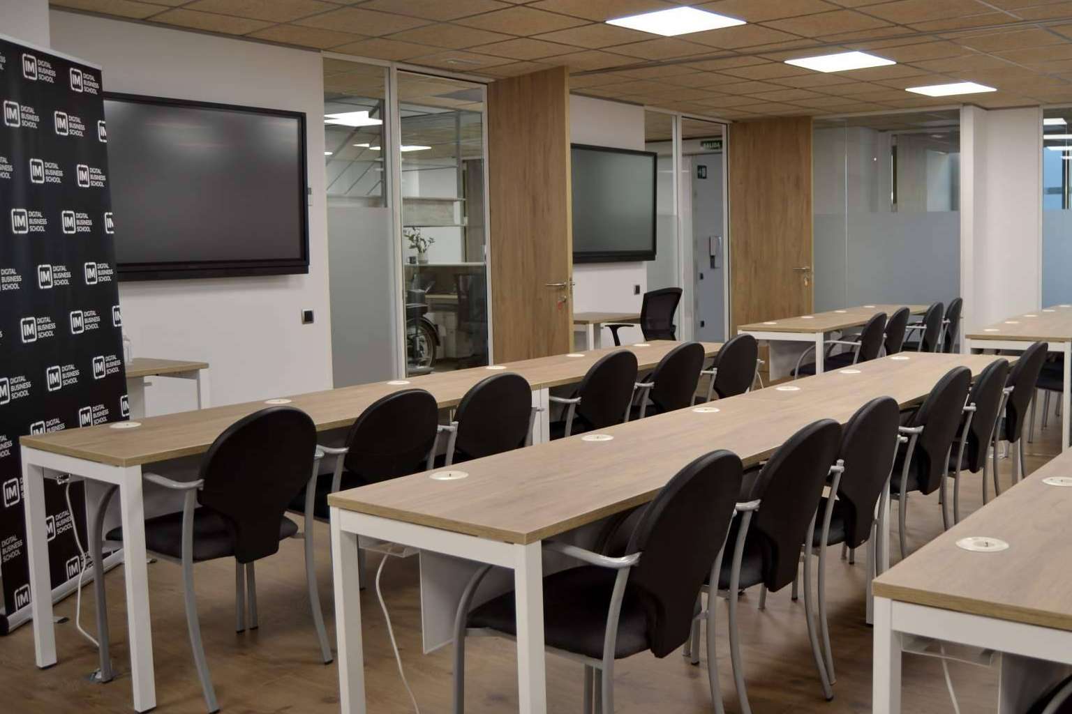 IM Digital Business School, considerada una de las mejores escuelas de negocios digitales