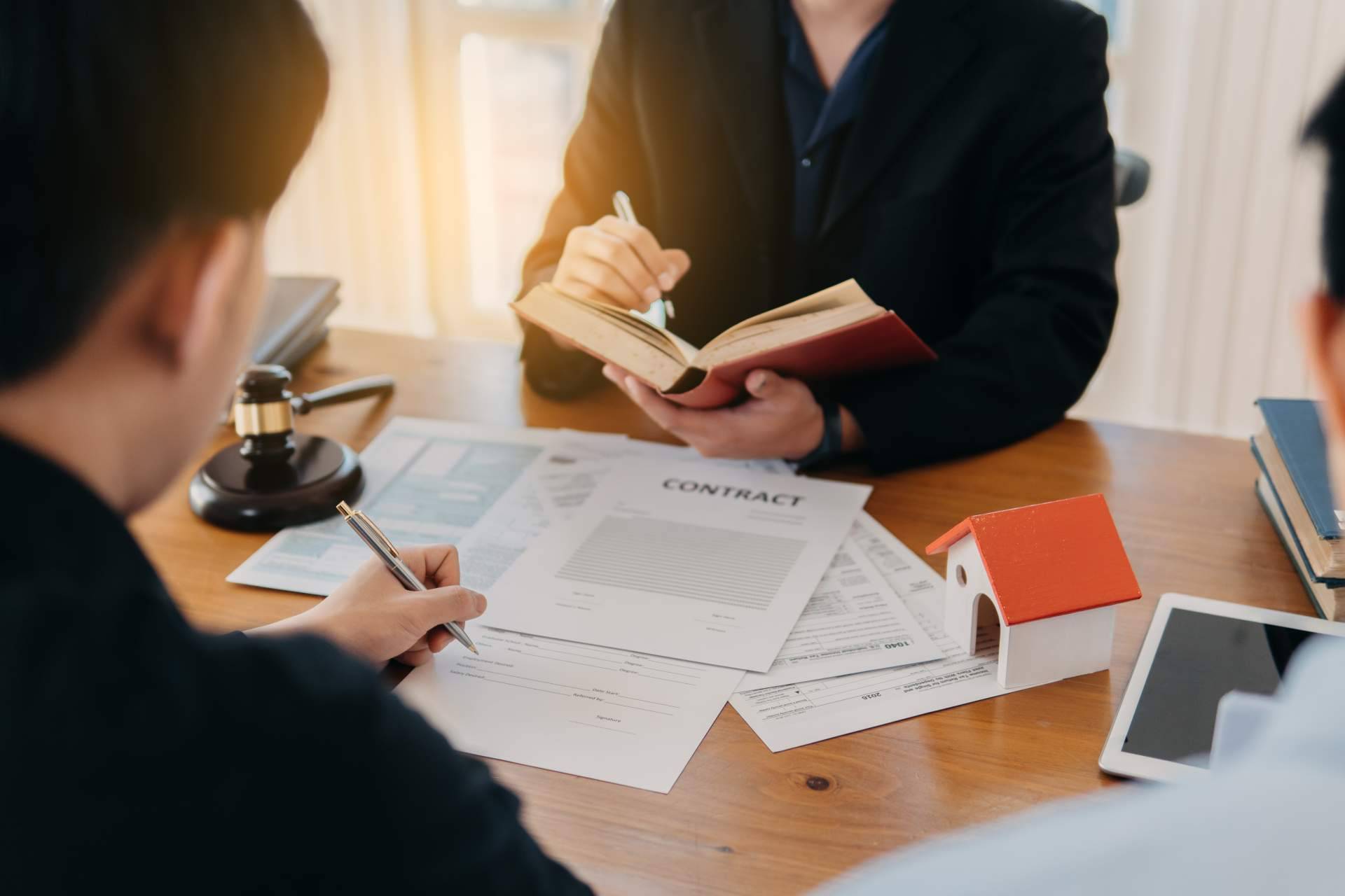 ¿Por qué es importante contar con un asesor inmobiliario para encontrar la vivienda ideal?
