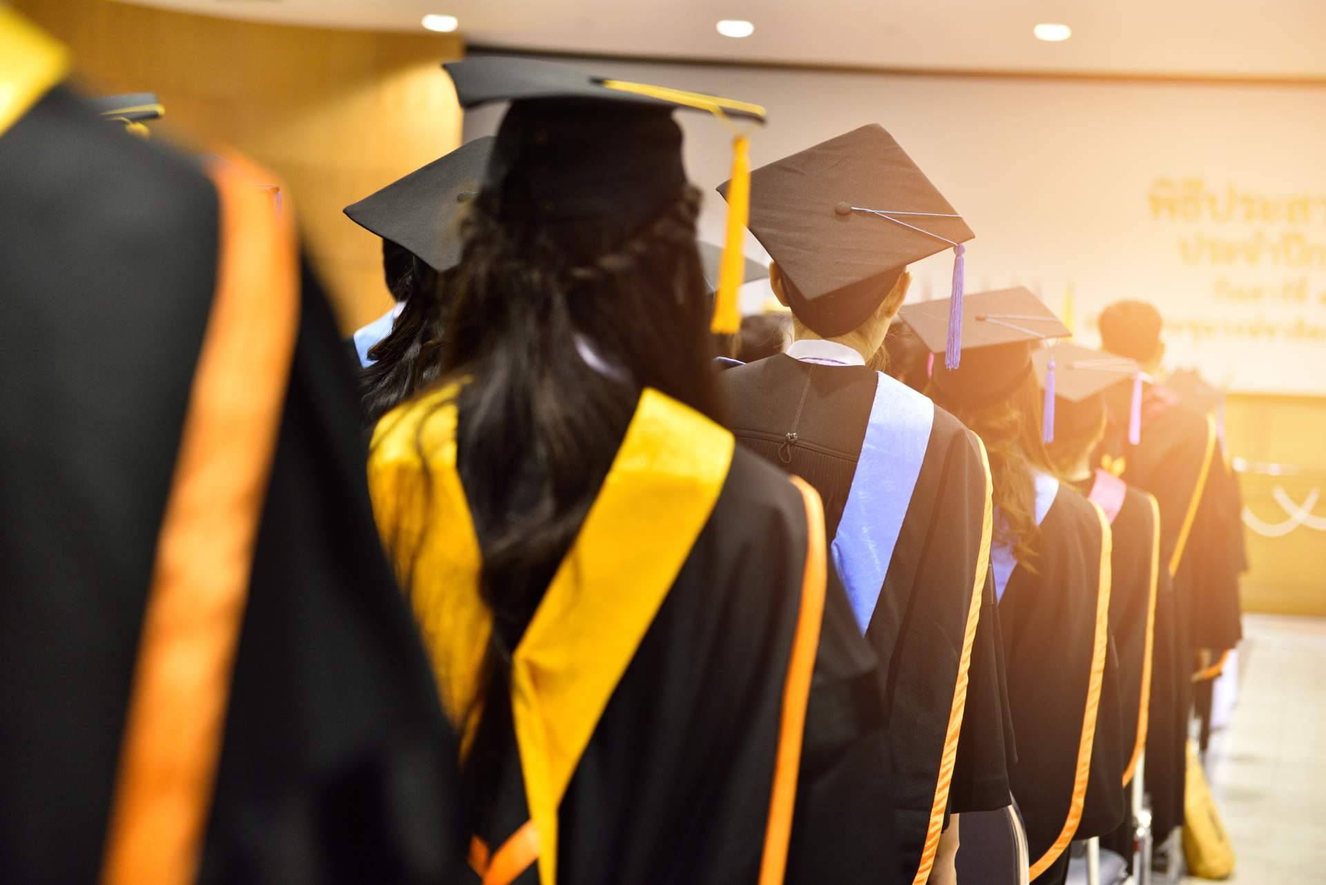 Bandas de graduación a precios excelentes con LT Distribuidora